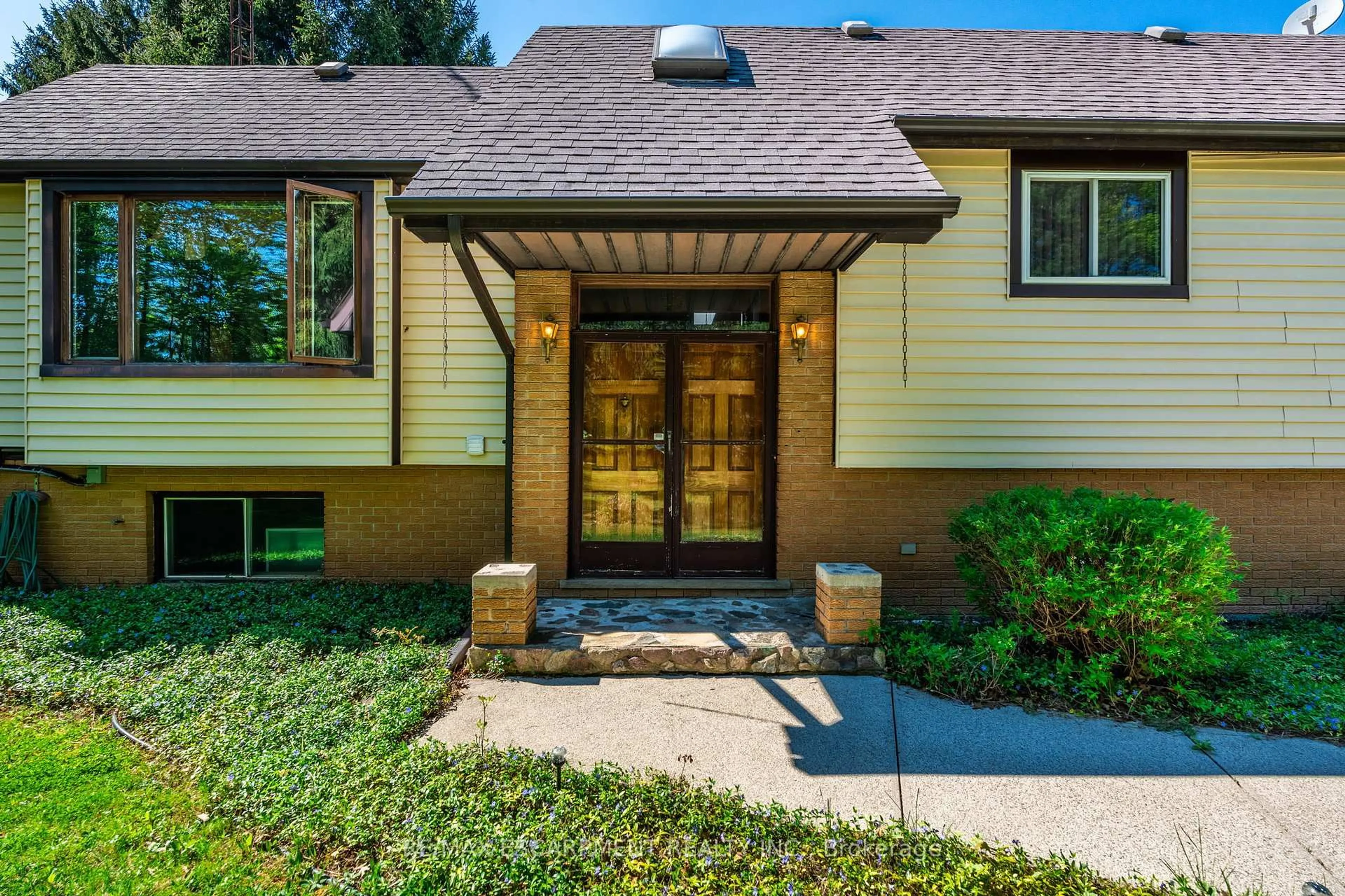 Home with brick exterior material, street for 1215 Derry Rd, Milton Ontario L0P 1B0