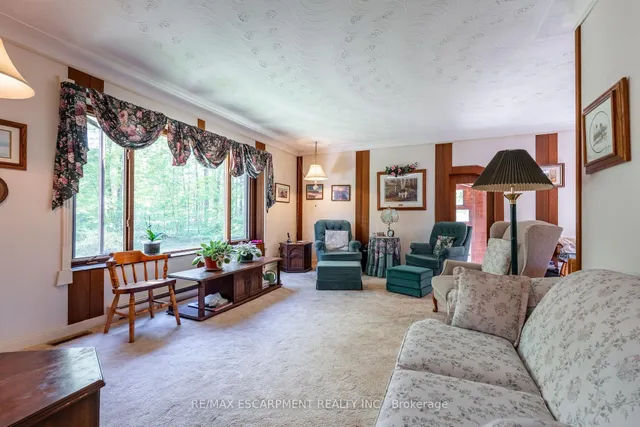 Additional property image - 1215 Derry Rd