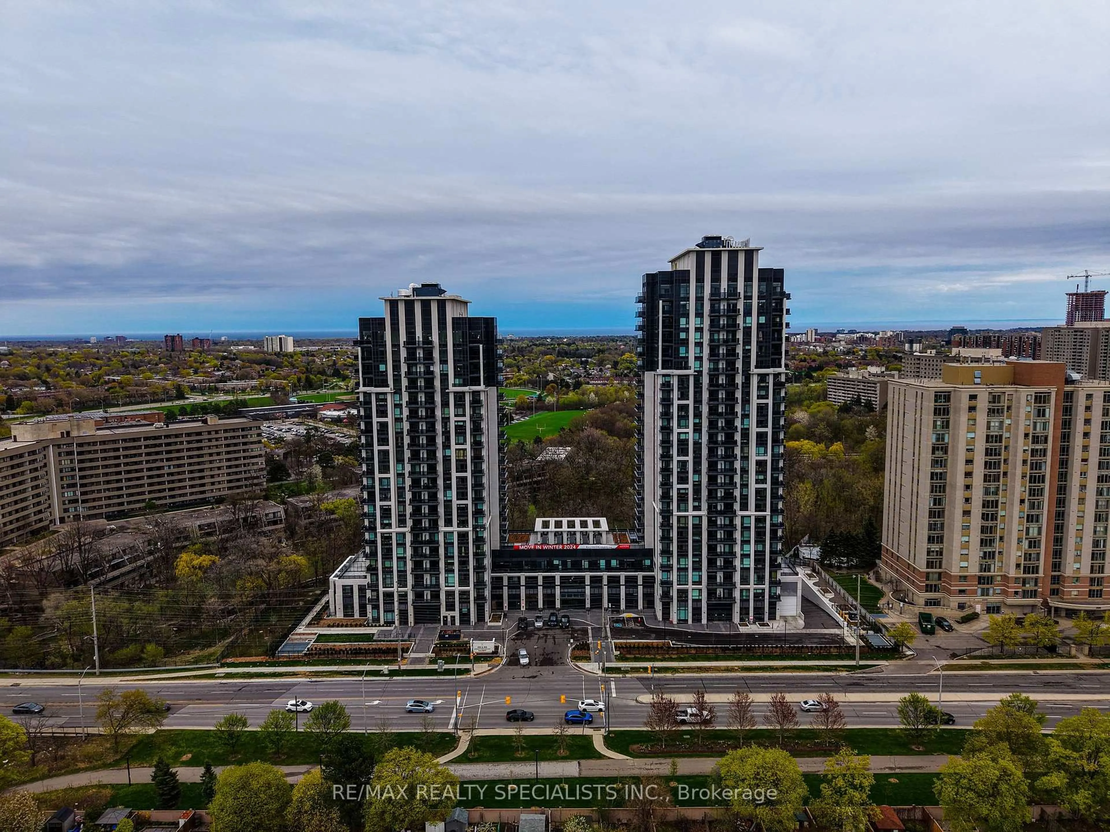 A pic from outside/outdoor area/front of a property/back of a property/a pic from drone, city buildings view from balcony for 202 Burnhamthorpe Rd #1206W, Mississauga Ontario L5B 4N4