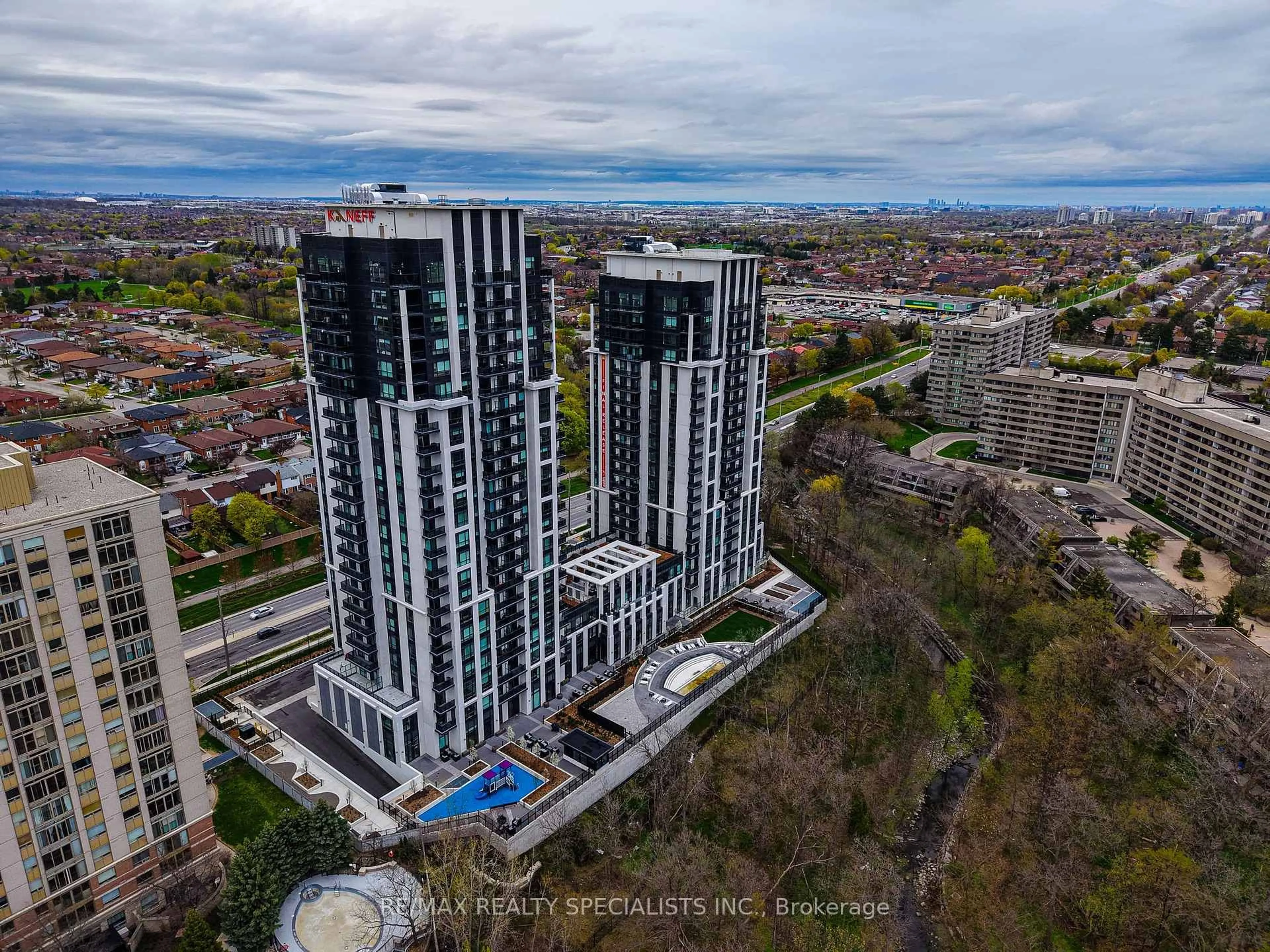 A pic from outside/outdoor area/front of a property/back of a property/a pic from drone, city buildings view from balcony for 202 Burnhamthorpe Rd #1206W, Mississauga Ontario L5B 4N4