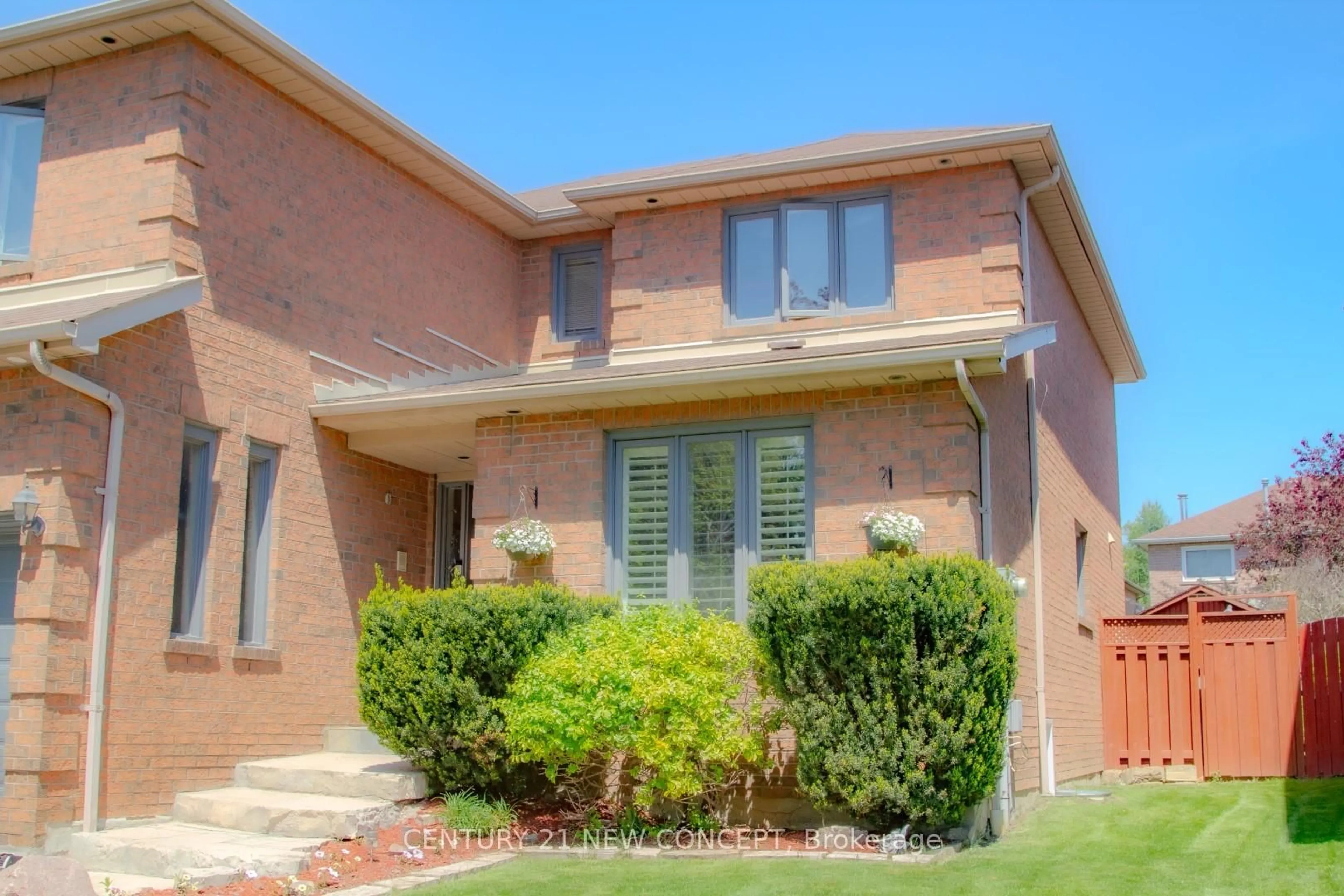 Home with brick exterior material, street for 1497 Estes Cres, Mississauga Ontario L5V 1M4