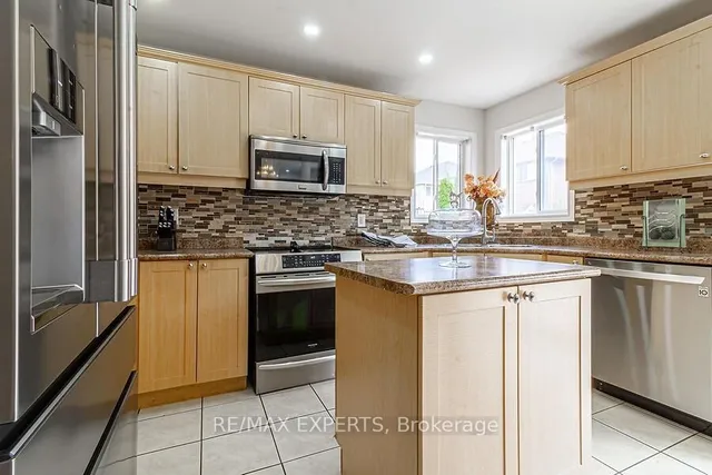 Additional property image - 19 Sandway Dr