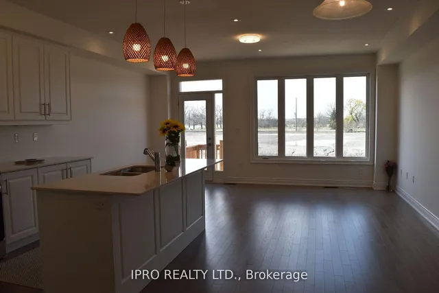 Additional property image - 102 BERMONDSEY Way