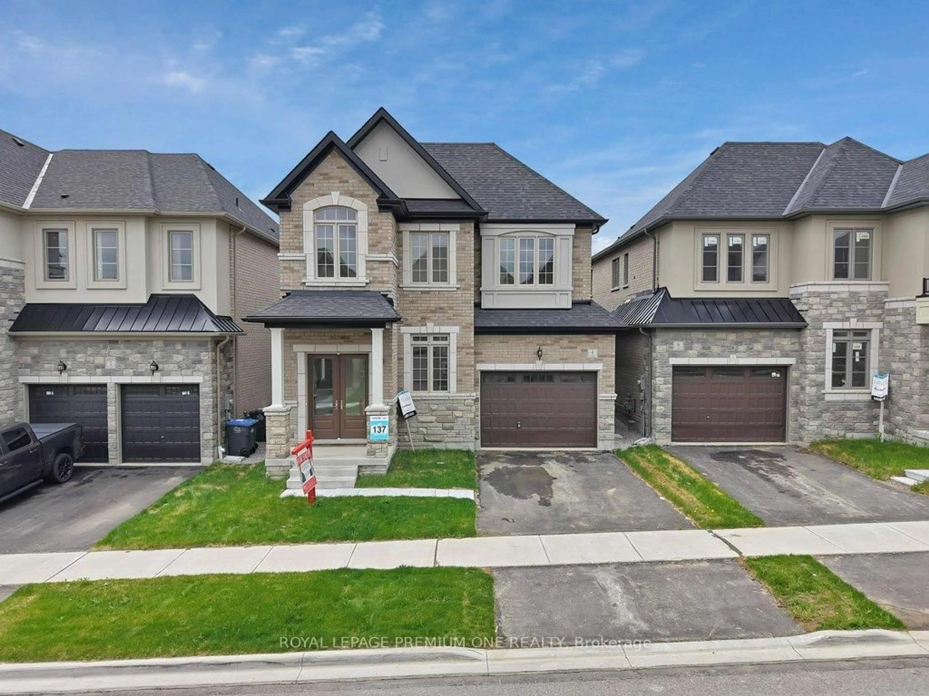 A pic from outside/outdoor area/front of a property/back of a property/a pic from drone, street for 4 Anne Mckee St, Caledon Ontario L7C 4M8