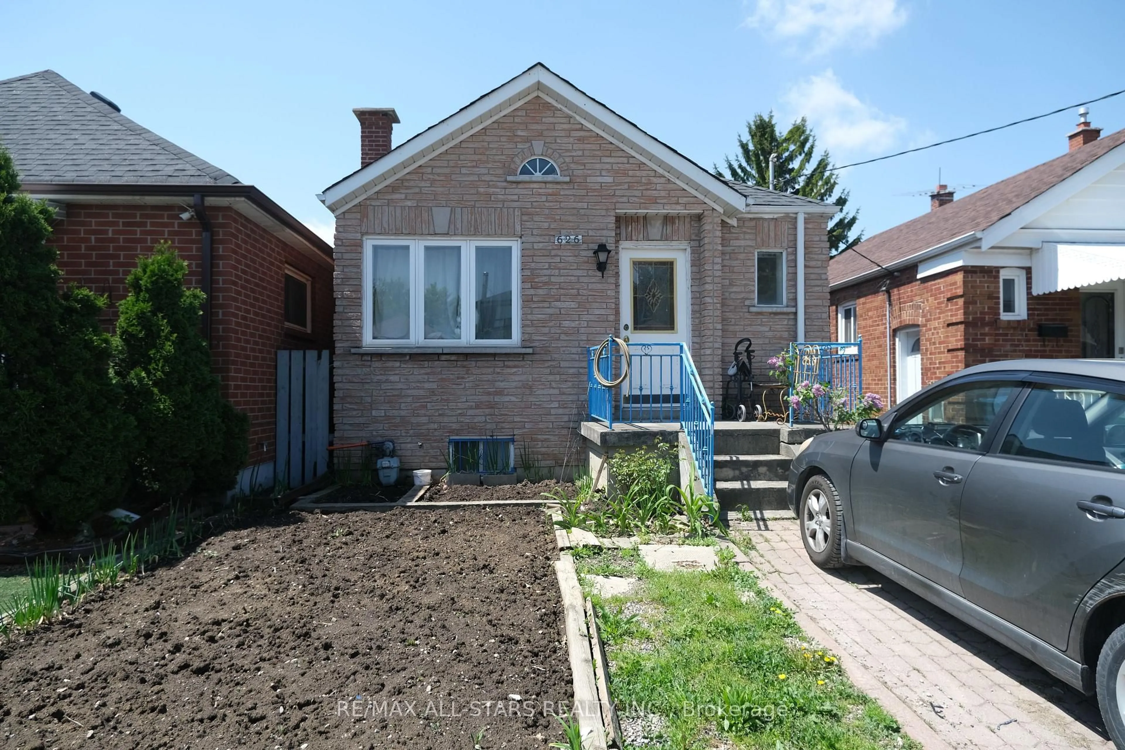 Home with brick exterior material, street for 626 Caledonia Rd, Toronto Ontario M6E 4V5