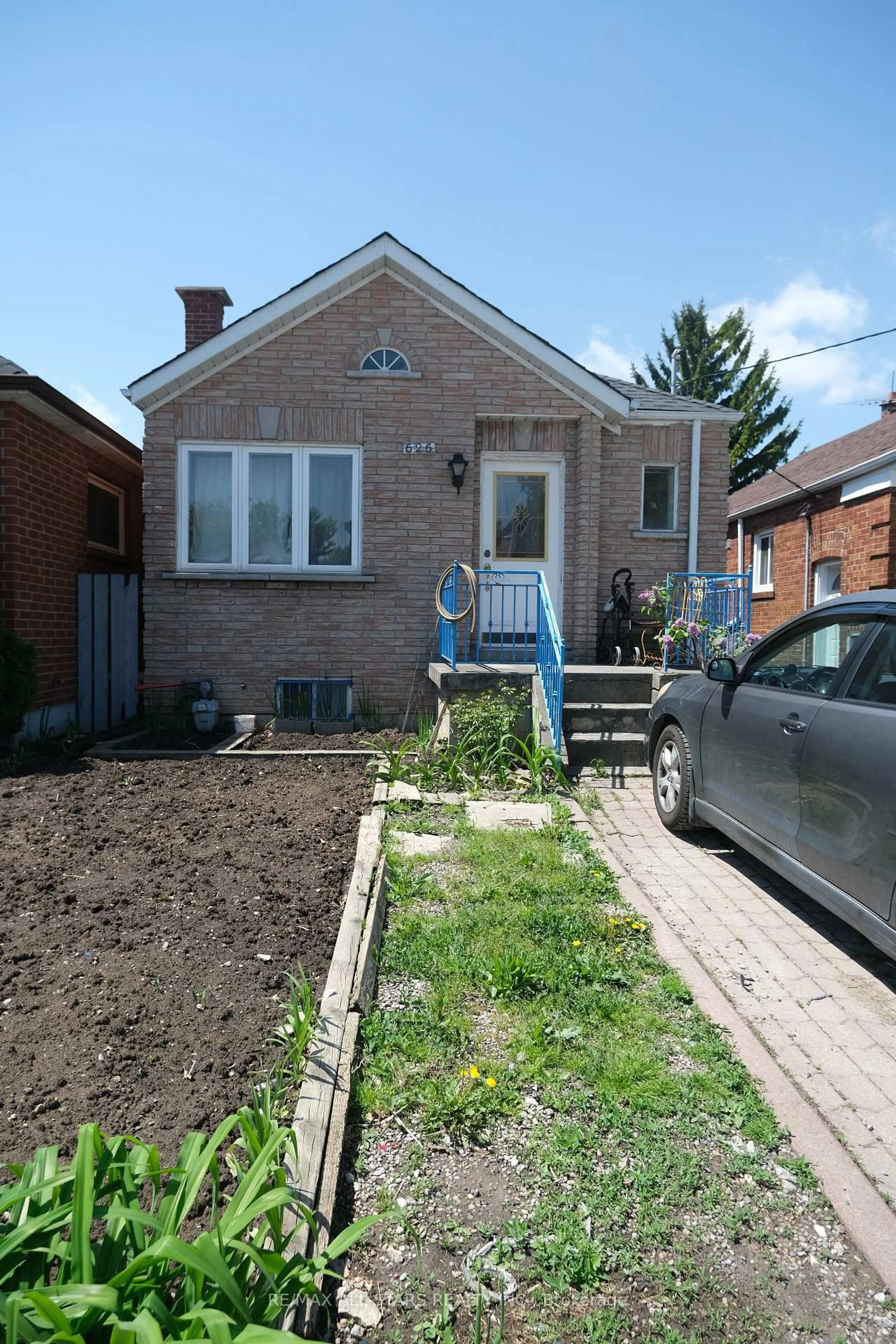 Home with brick exterior material, street for 626 Caledonia Rd, Toronto Ontario M6E 4V5