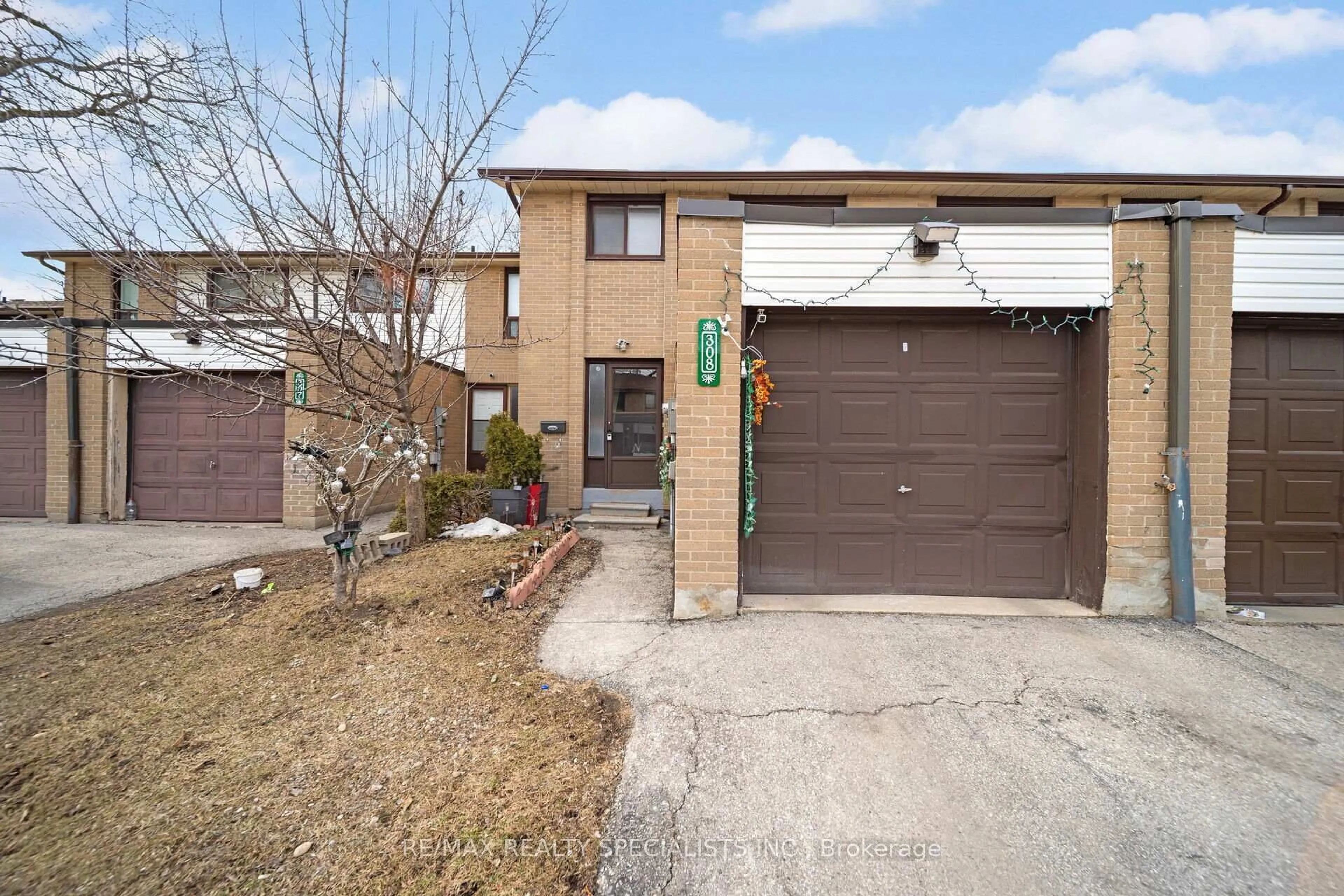Unknown for 308 Fleetwood Cres, Brampton Ontario L6T 2E7