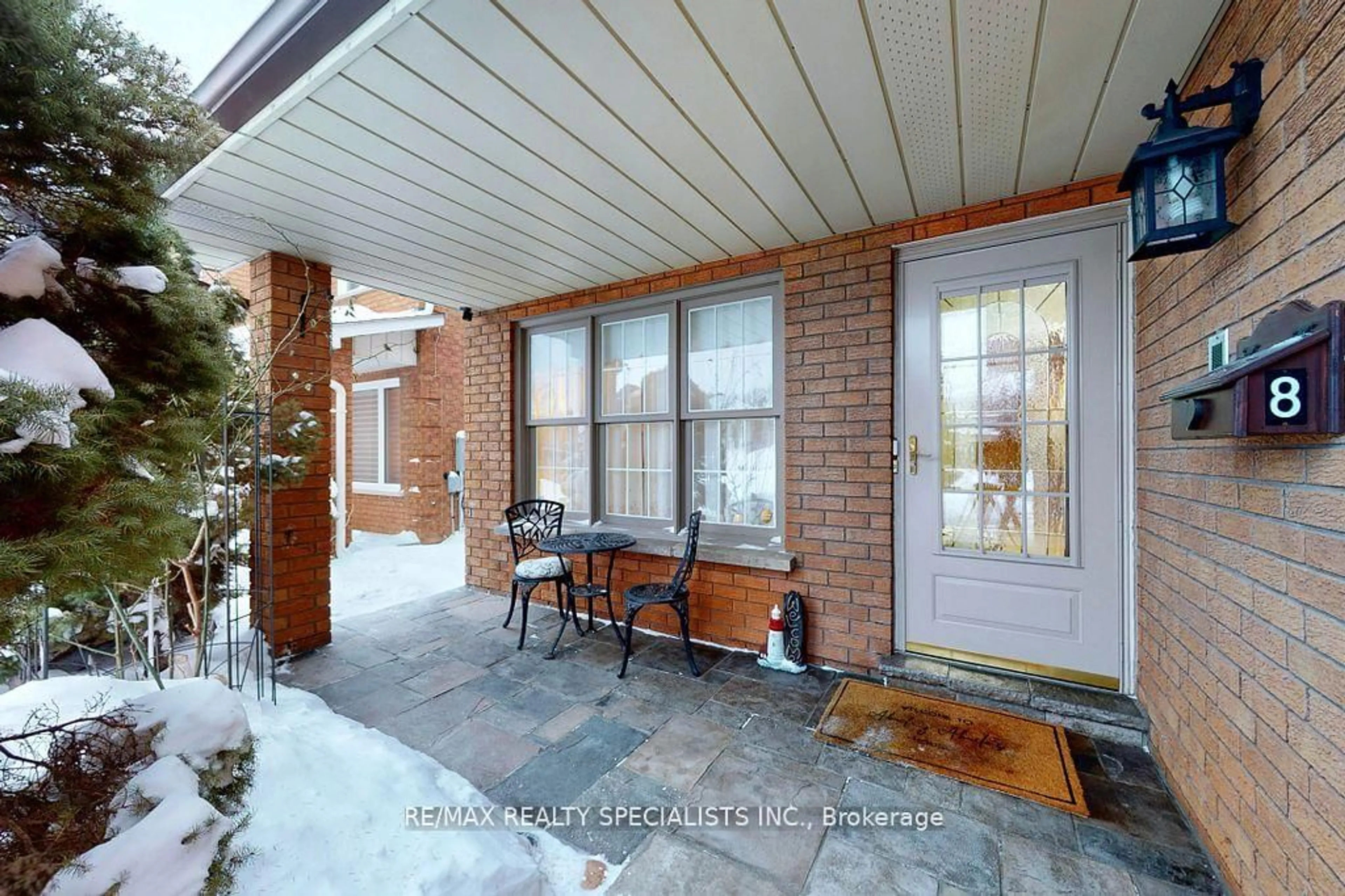 Indoor entryway for 8 Cochrane Ave, Brampton Ontario L6Z 4J4