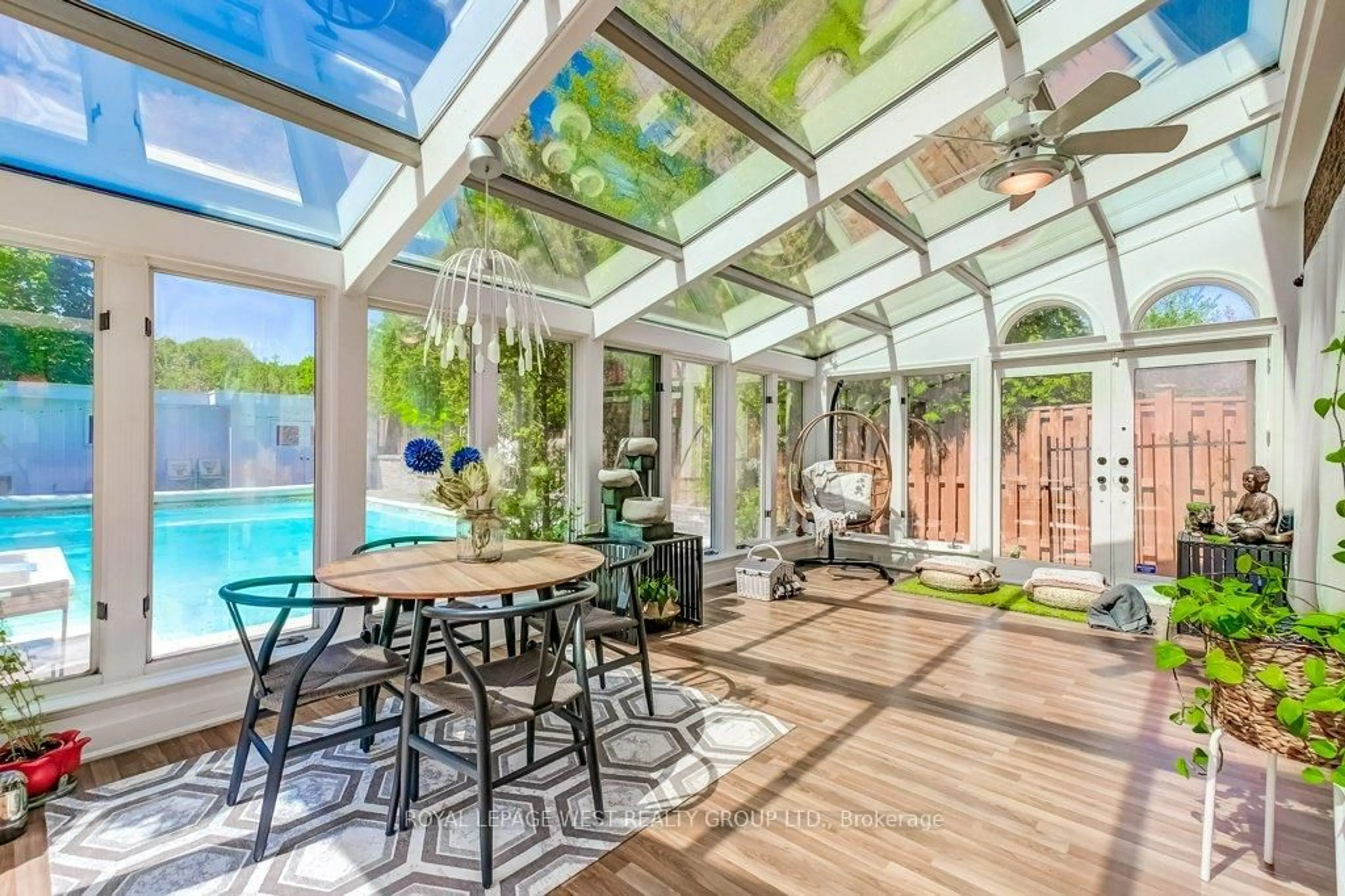 Patio, street for 41 Vancho Cres, Toronto Ontario M9A 4Z1
