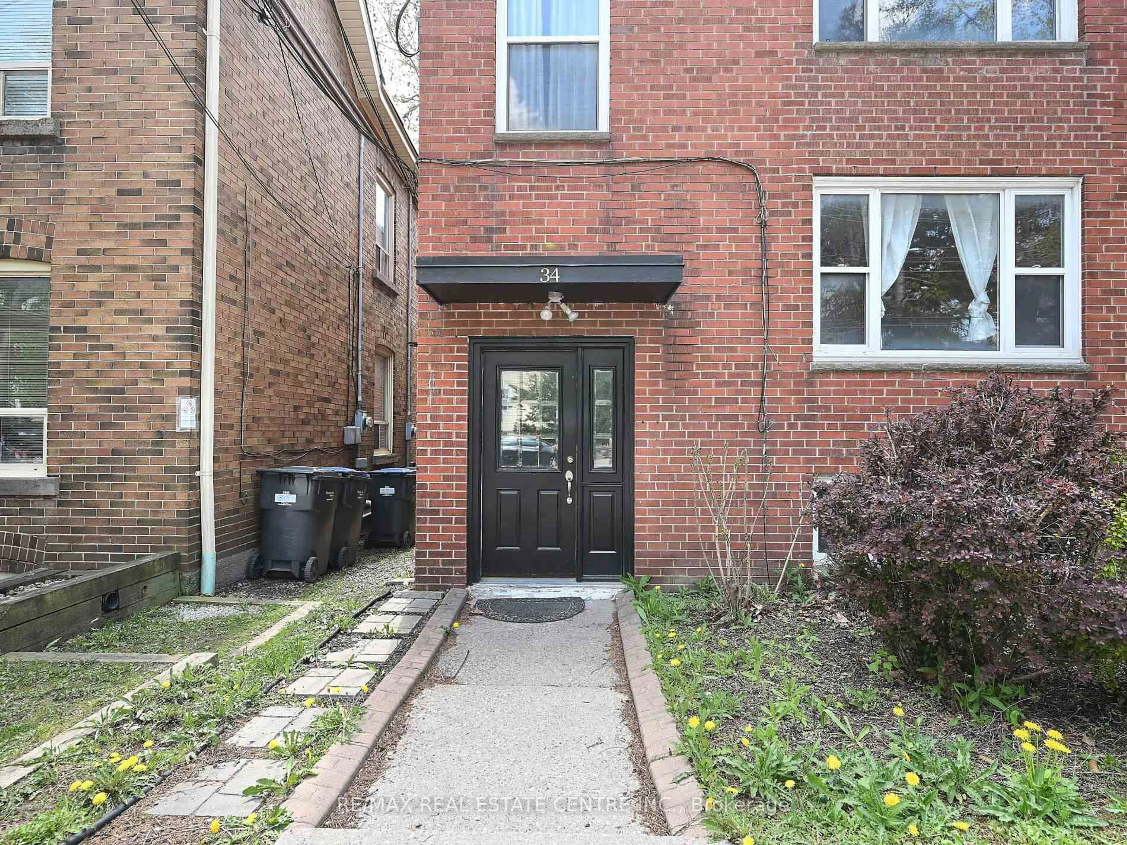 Unknown for 34 Mississauga Rd, Mississauga Ontario L5H 2H6