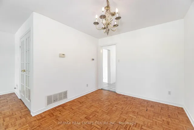 Additional property image - 122 Moregate Cres