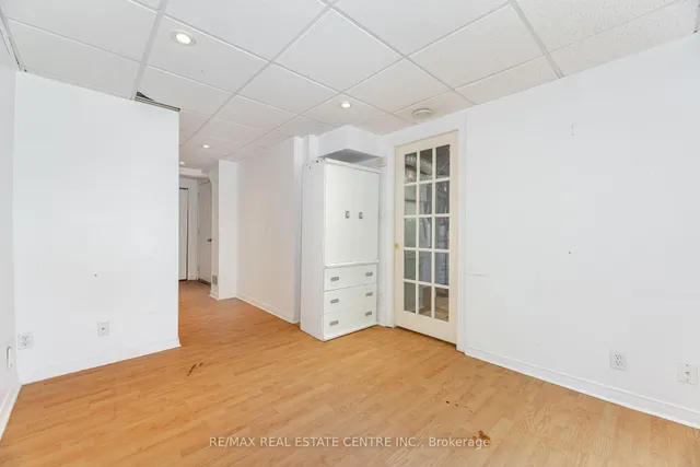 Additional property image - 122 Moregate Cres
