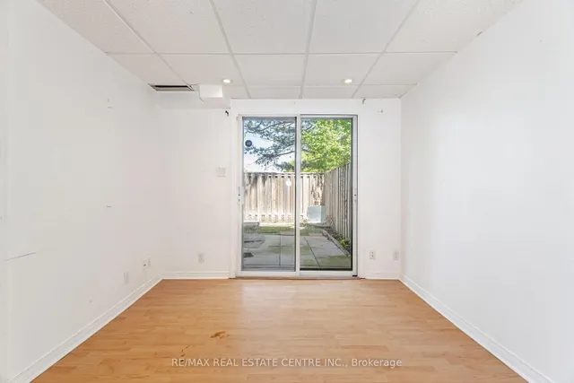 Additional property image - 122 Moregate Cres