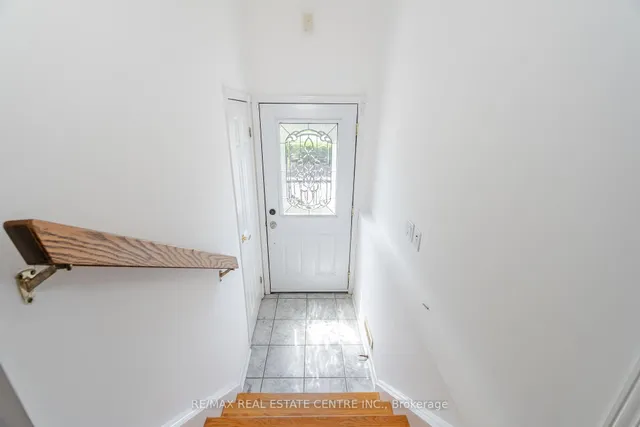 Additional property image - 122 Moregate Cres