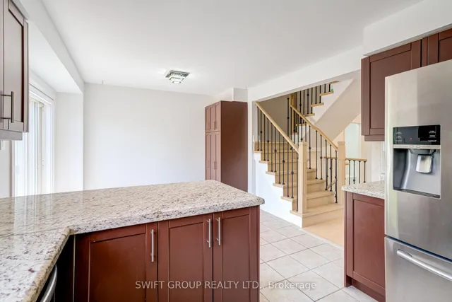Additional property image - 2569 Gill Cres