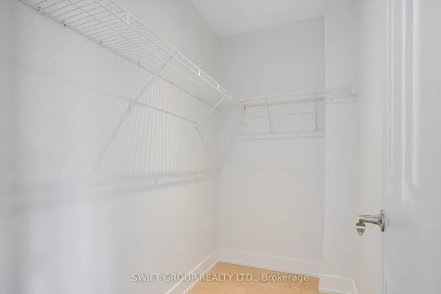 Additional property image - 2569 Gill Cres