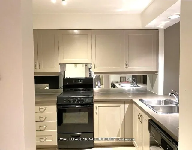 Additional property image - 50 Eglinton Ave Unit 1010