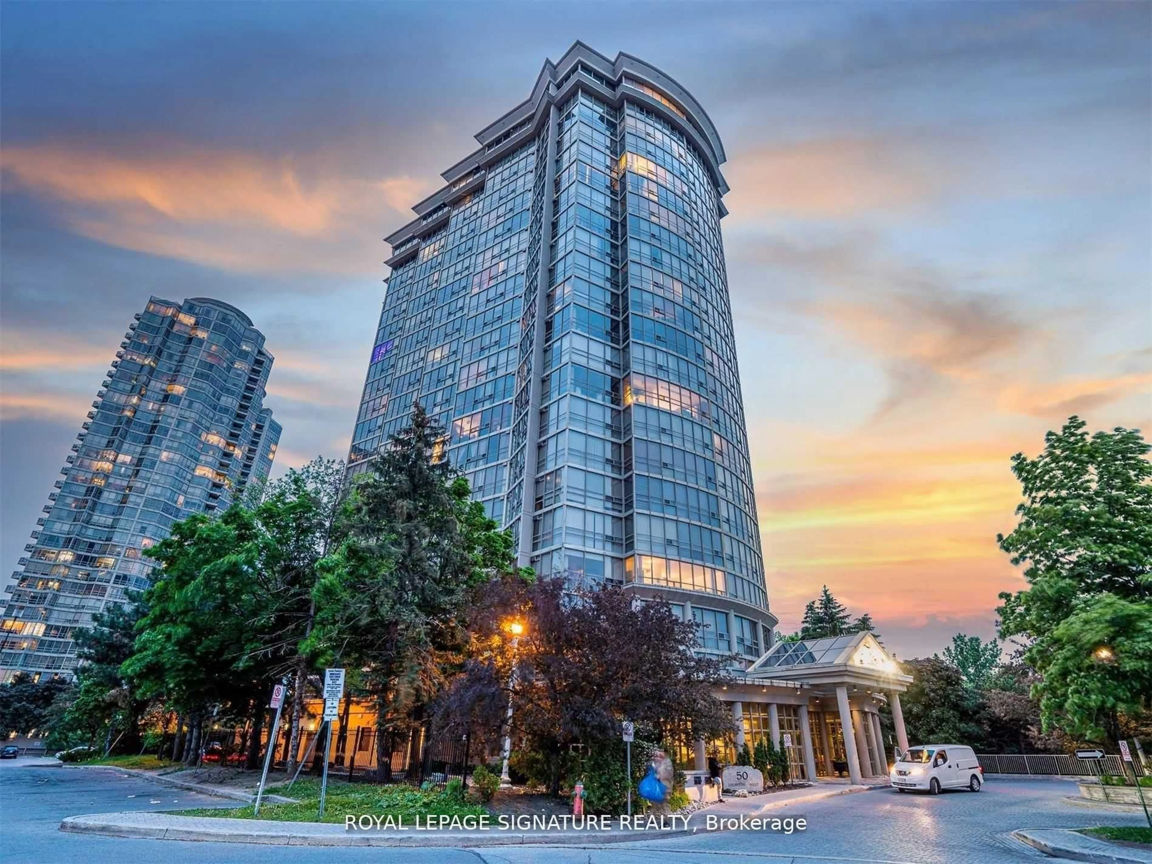 Indoor foyer for 50 Eglinton Ave #1010, Mississauga Ontario L5R 3P5