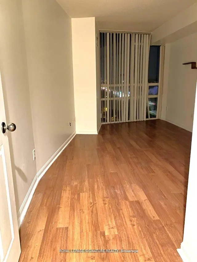 Additional property image - 50 Eglinton Ave Unit 1010