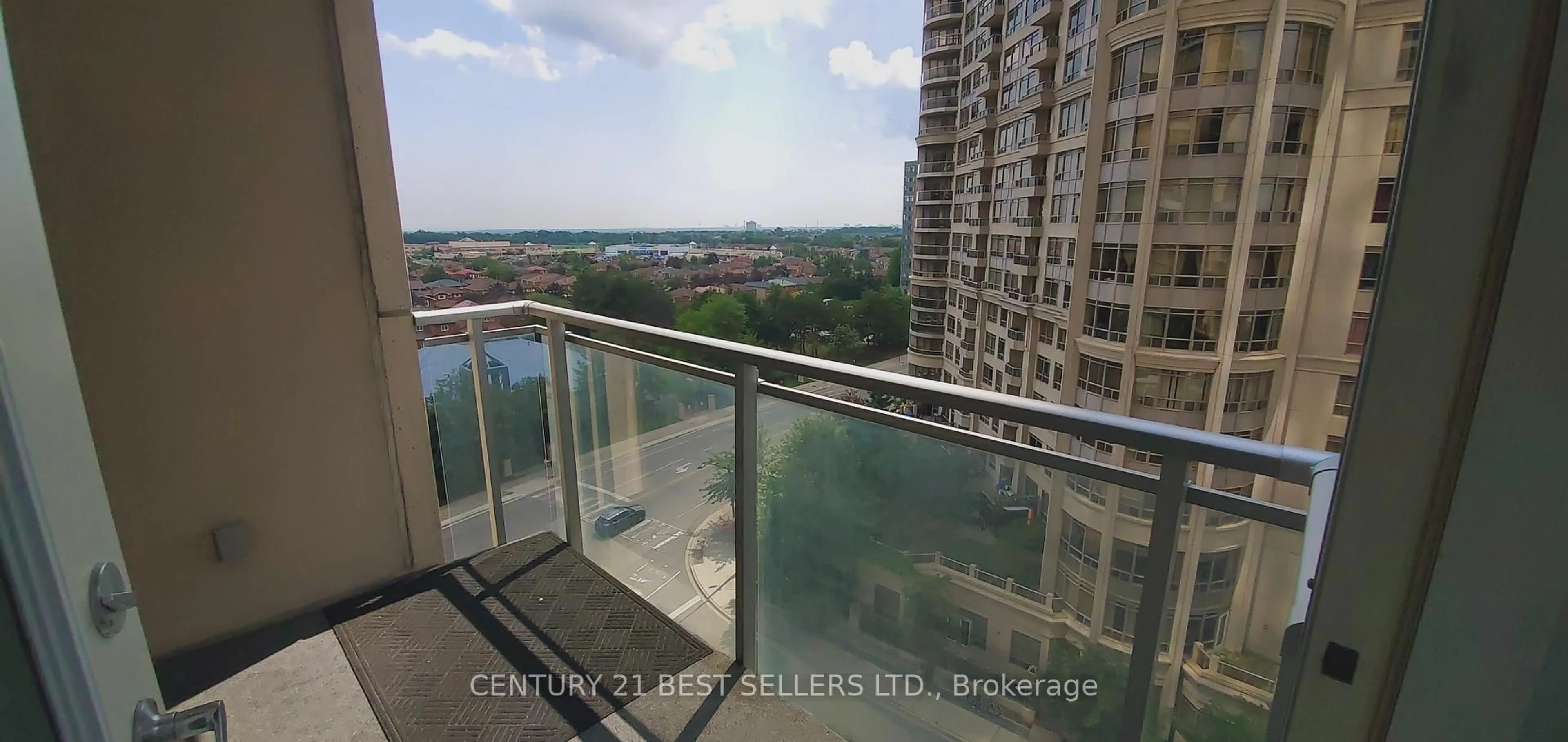 Balcony in the apartment, water/lake/river/ocean view for 225 Webb Dr #801, Mississauga Ontario L5B 3Y5