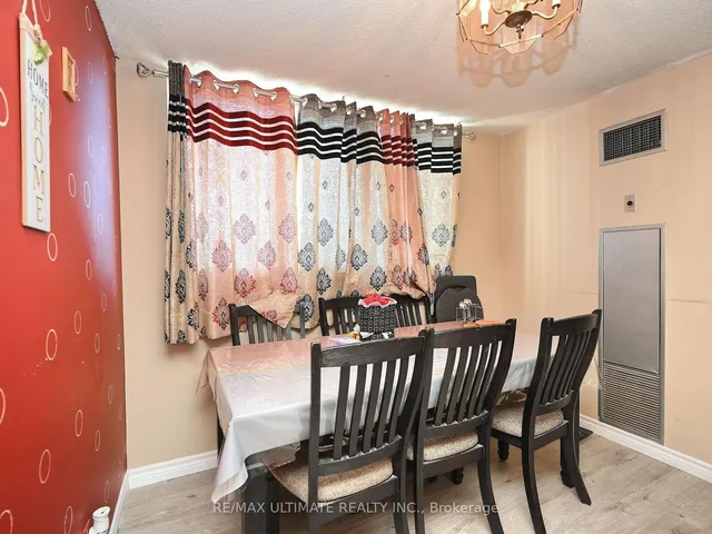 Additional property image - 3700 Kaneff Cres Unit 2101