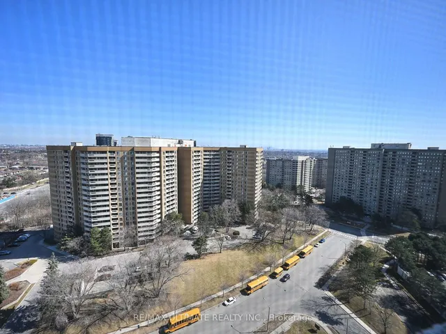 Additional property image - 3700 Kaneff Cres Unit 2101