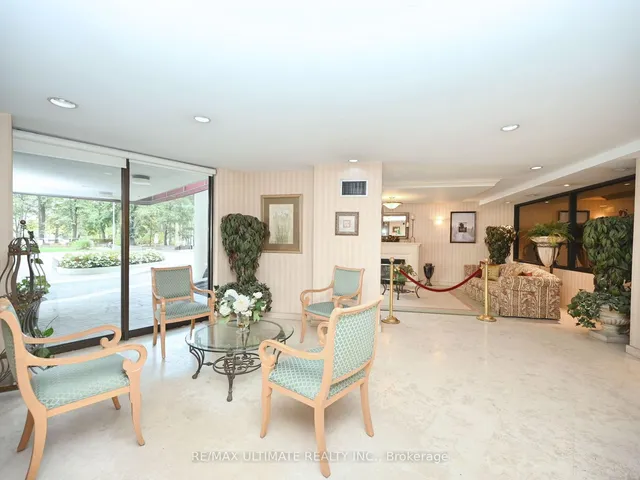Additional property image - 3700 Kaneff Cres Unit 2101