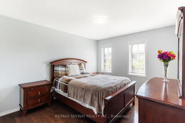 Additional property image - 20 Miracle Tr