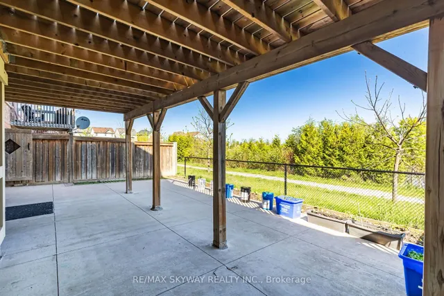 Additional property image - 20 Miracle Tr