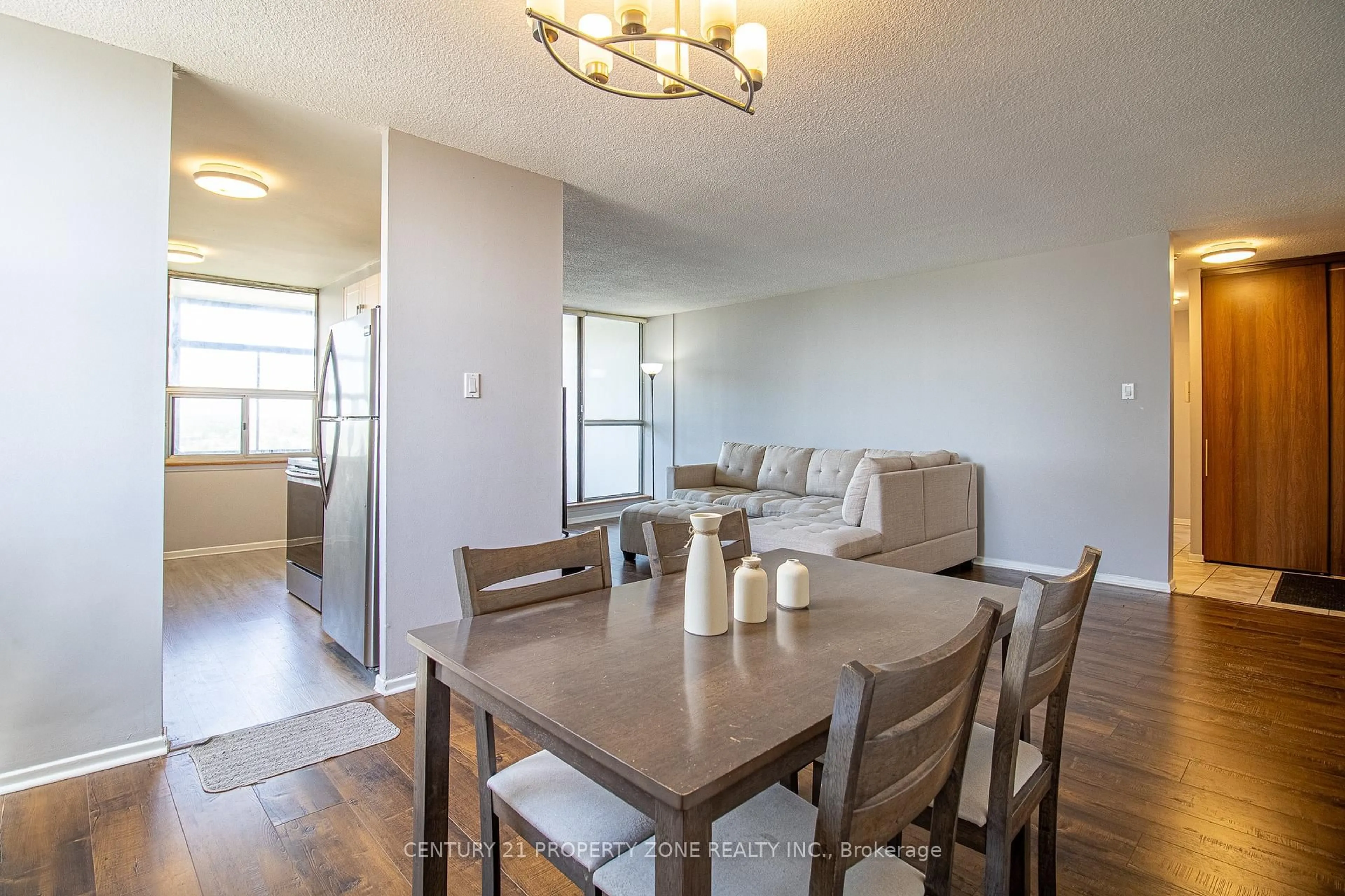 Dining room, wood/laminate floor for 25 Kensington Rd #1612, Brampton Ontario L6T 3W8
