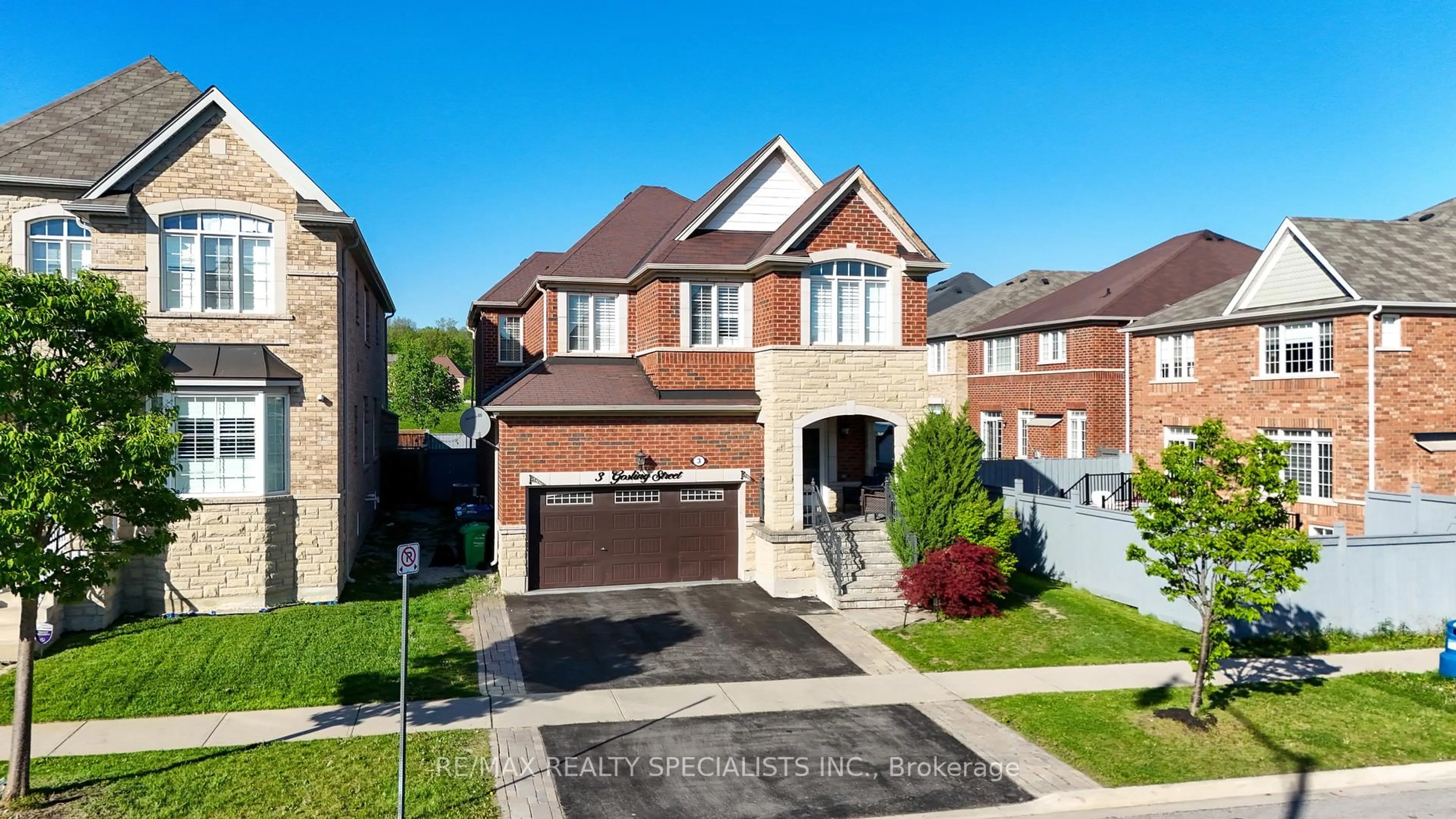 Home with brick exterior material, street for 3 Gosling St, Brampton Ontario L6A 1E2