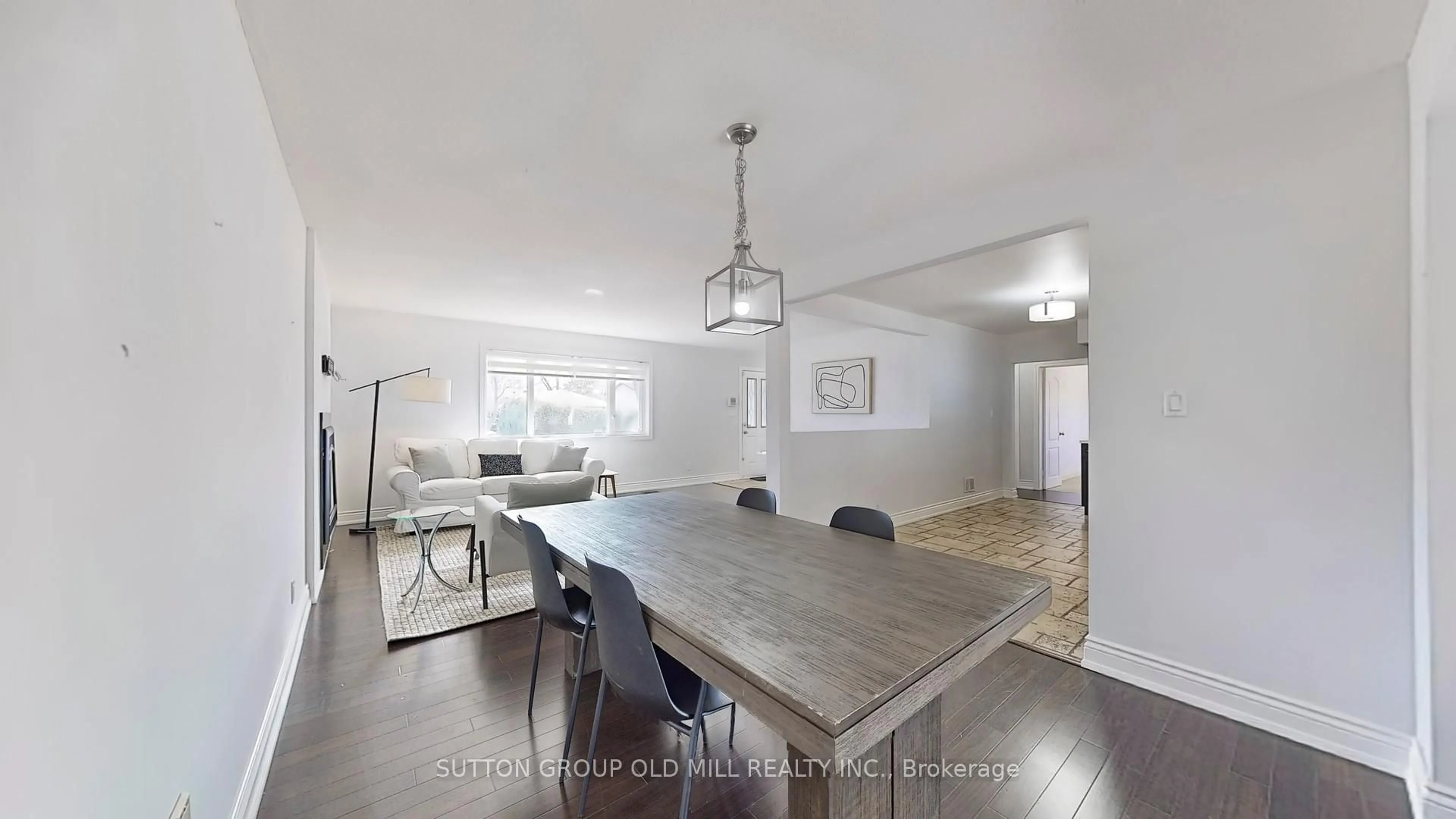 Dining room, unknown for 4447 Spruce Ave, Burlington Ontario L7L 1M3