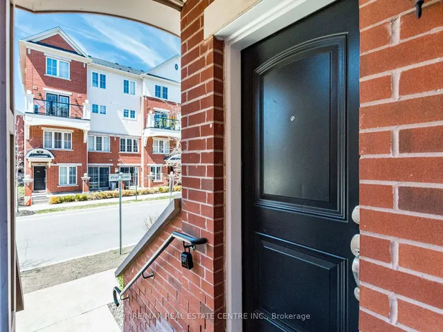 Additional property image - 2460 Post Rd Unit 3