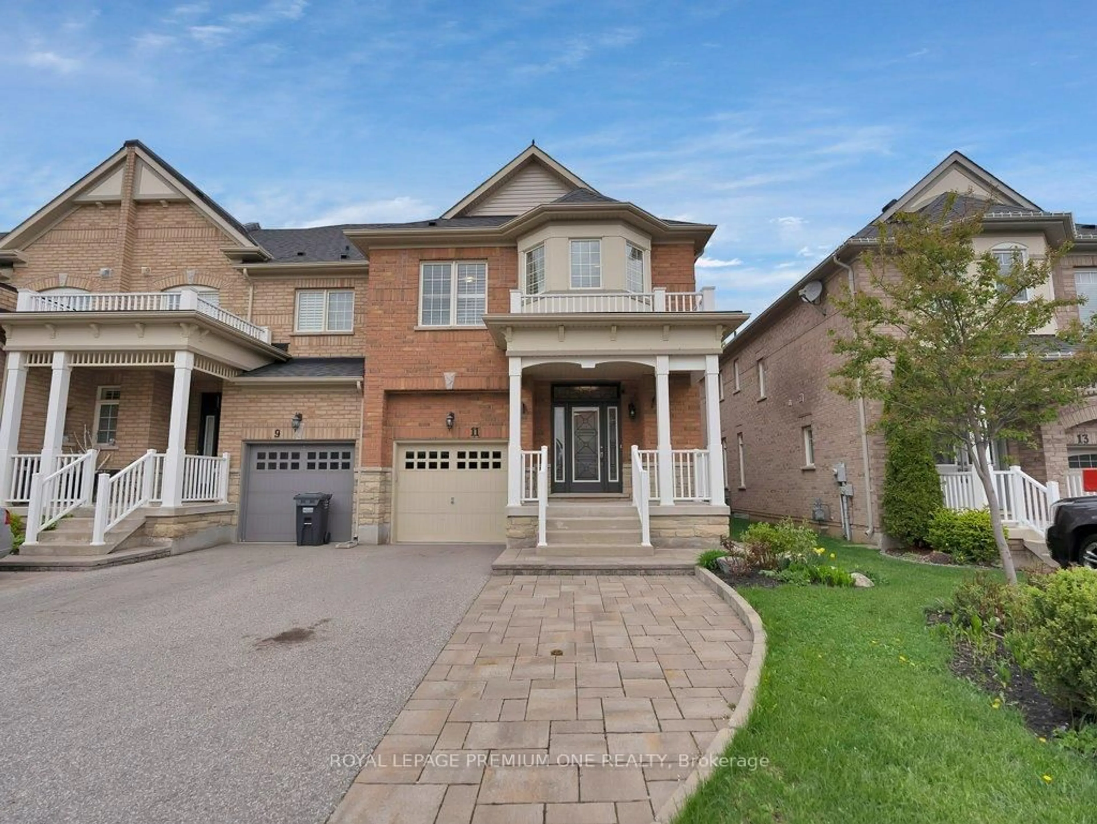Home with brick exterior material, street for 11 Mccardy Crt, Caledon Ontario L7C 3X1