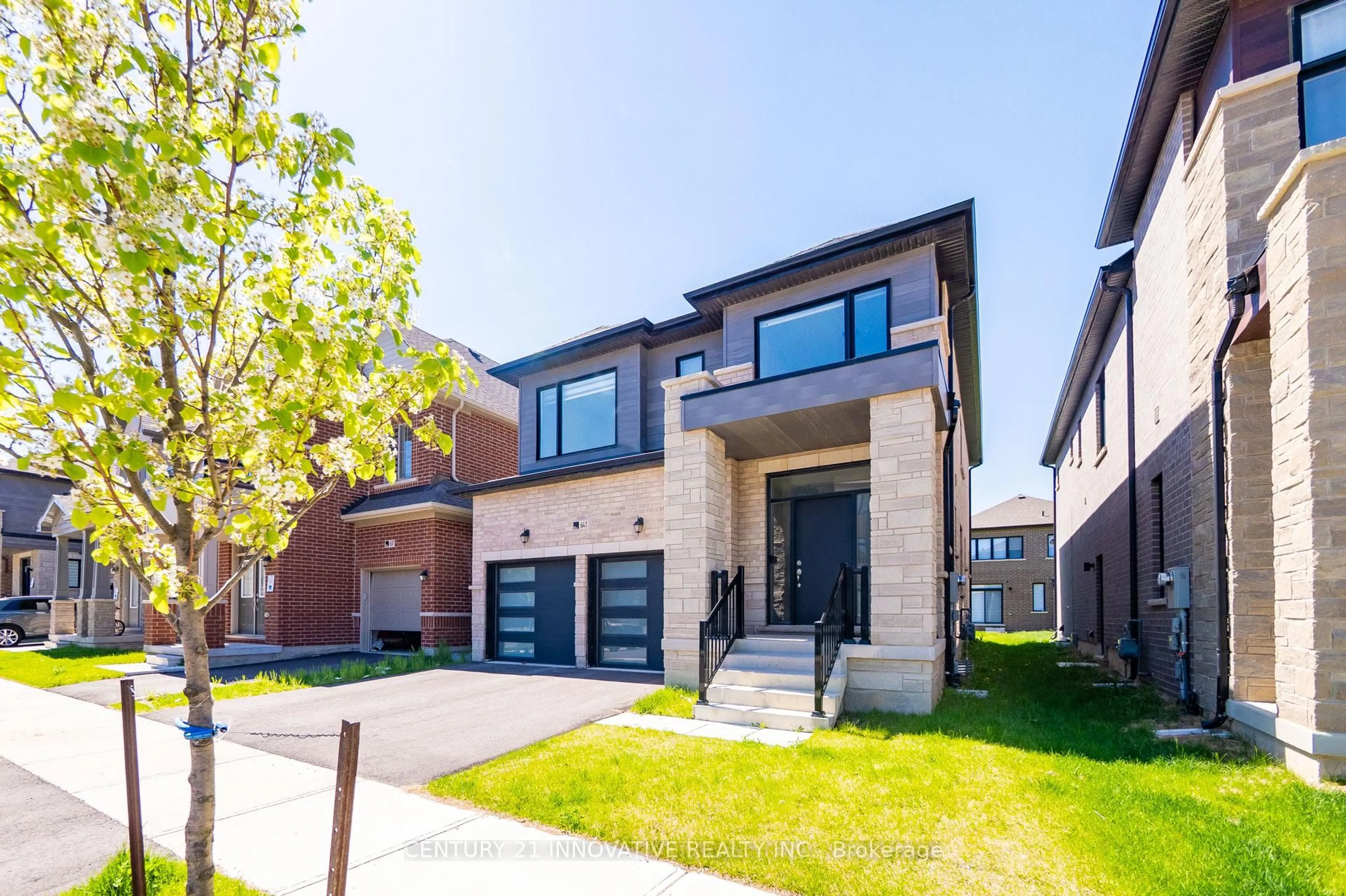 Home with brick exterior material, street for 641 Etheridge Ave, Milton Ontario L9T 7E7