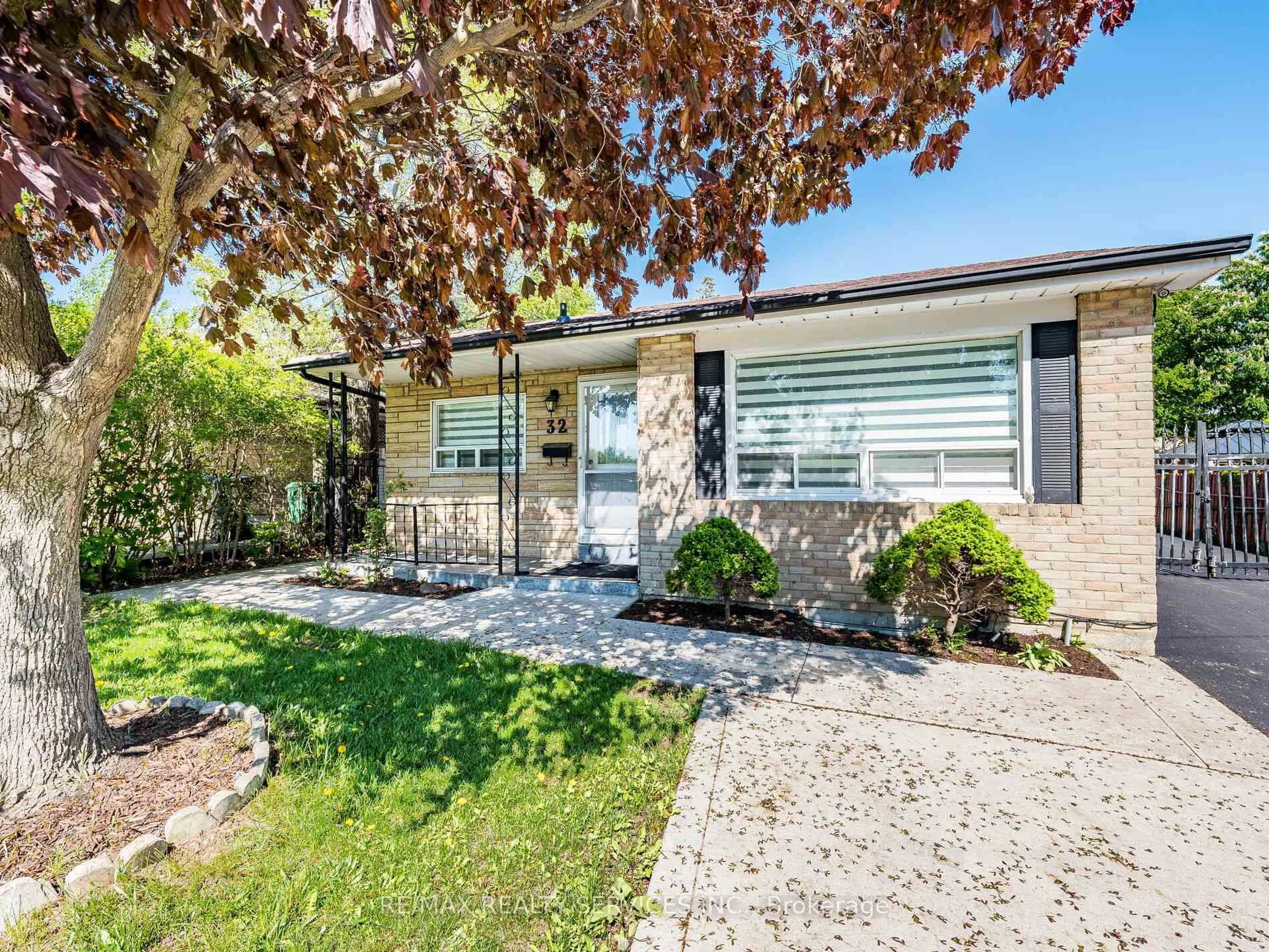 Unknown for 32 Madoc Dr, Brampton Ontario L6V 1Z9