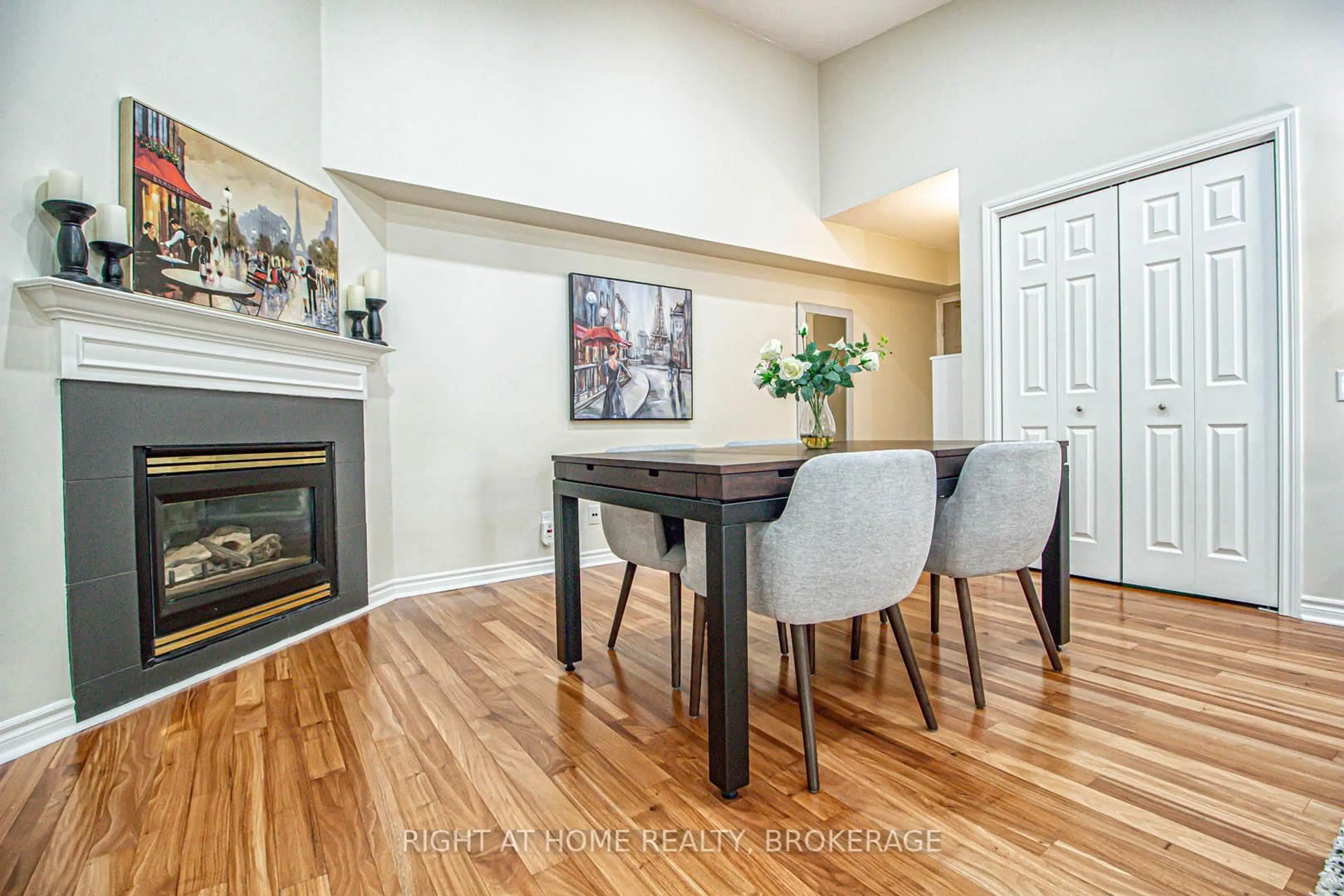 Dining room, wood/laminate floor for 1451 Walker's Line #415, Burlington Ontario L7M 4P1
