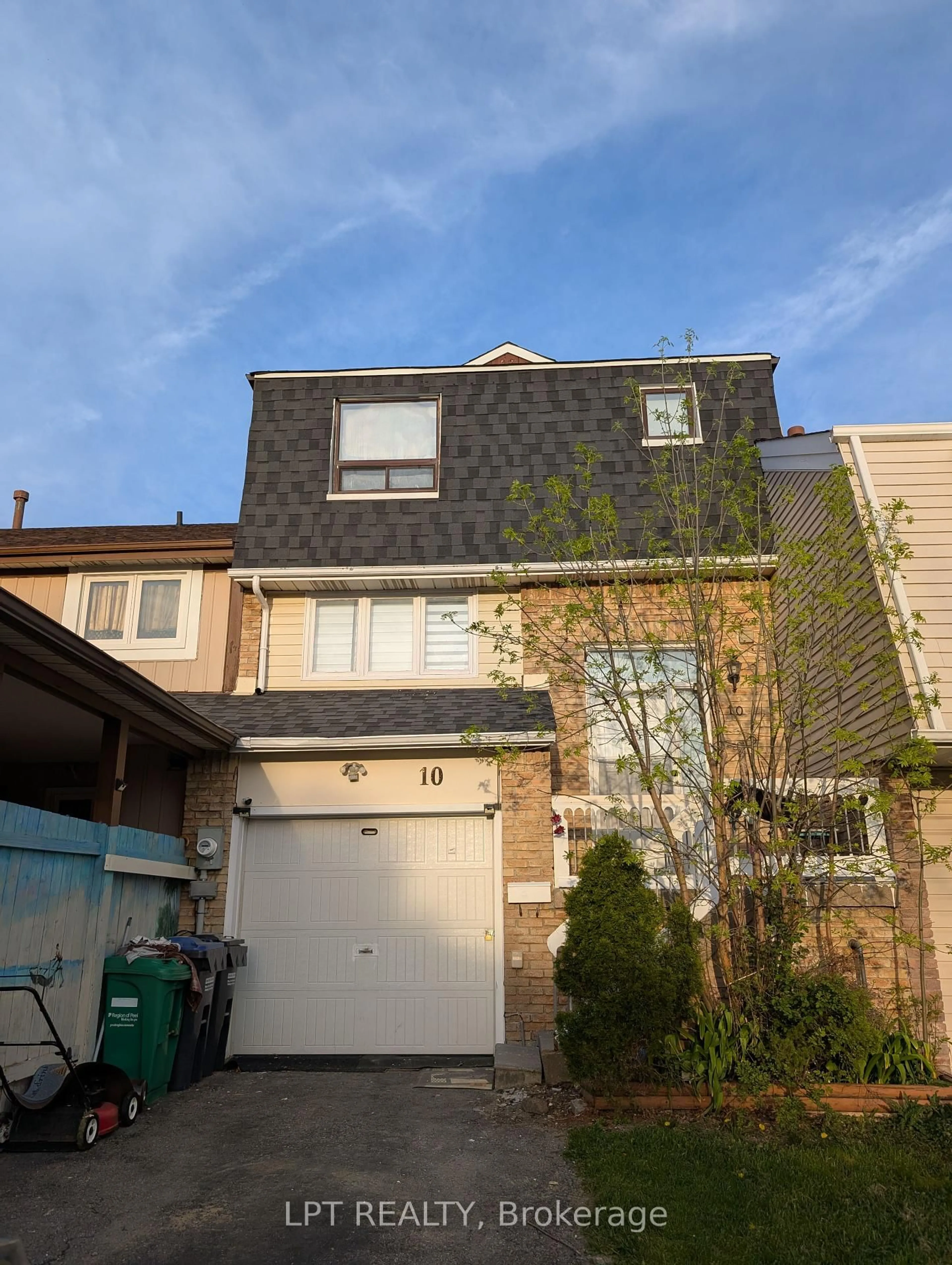 Unknown for 10 Fanshawe Dr, Brampton Ontario L6Z 1A9