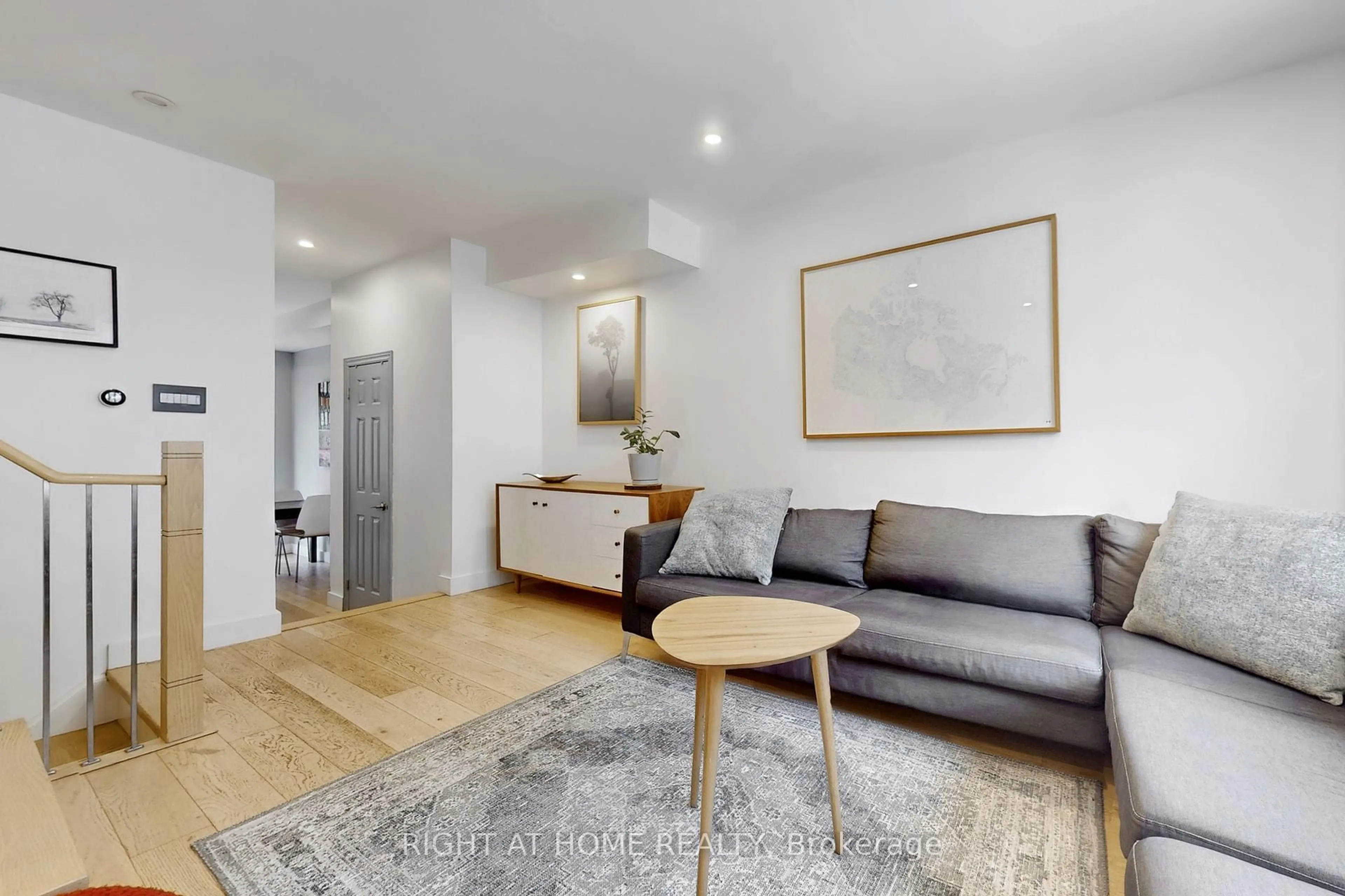 Living room with furniture, unknown for 6 Grogan Mews, Toronto Ontario M6H 4J9