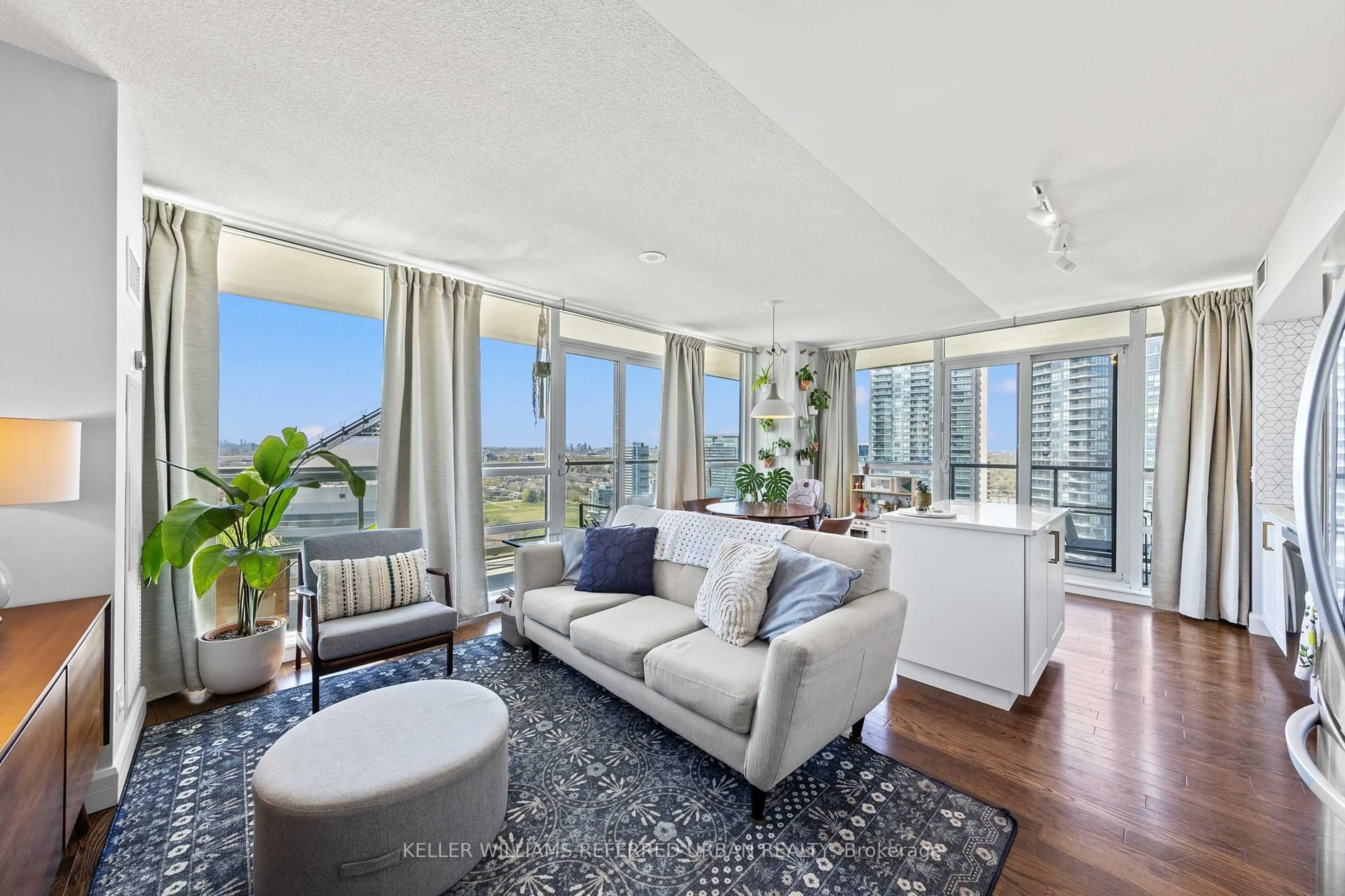 Living room with furniture, unknown for 2230 Lake Shore Blvd #3304, Toronto Ontario M8V 0B2