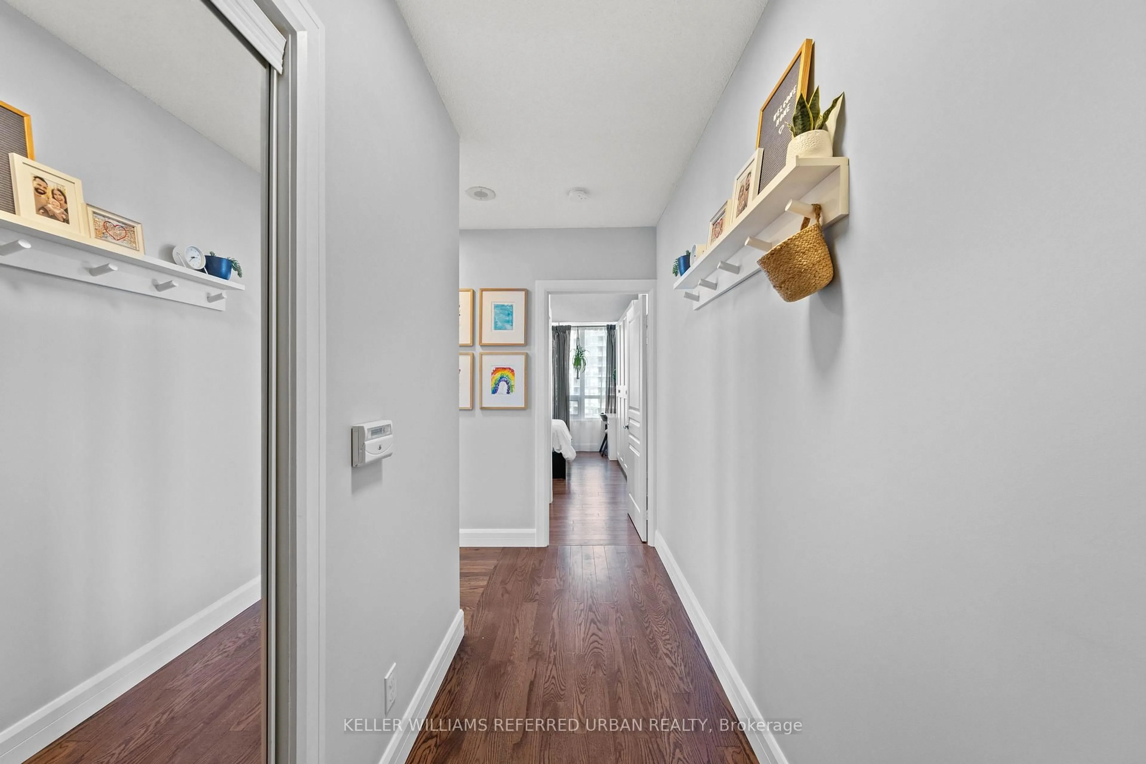 Indoor entryway for 2230 Lake Shore Blvd #3304, Toronto Ontario M8V 0B2