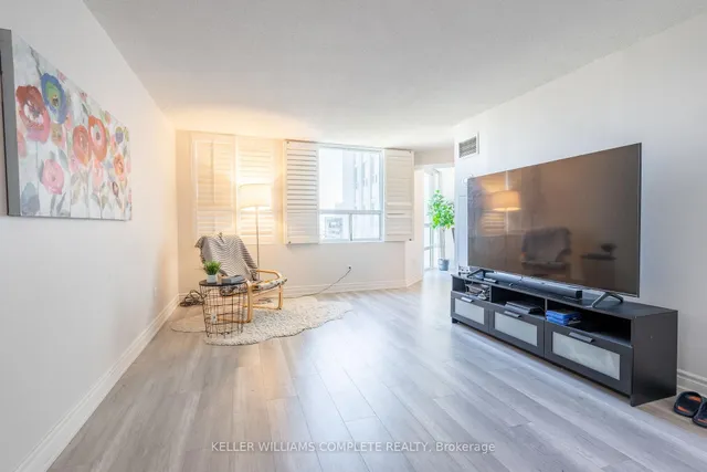 Additional property image - 3650 Kaneff Cres Unit 2302