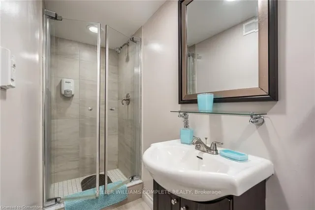 Additional property image - 3650 Kaneff Cres Unit 2302