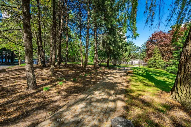 Additional property image - 3650 Kaneff Cres Unit 2302