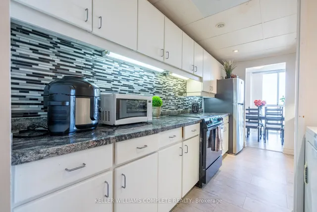 Additional property image - 3650 Kaneff Cres Unit 2302