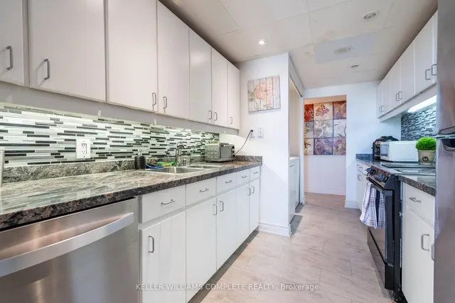 Additional property image - 3650 Kaneff Cres Unit 2302