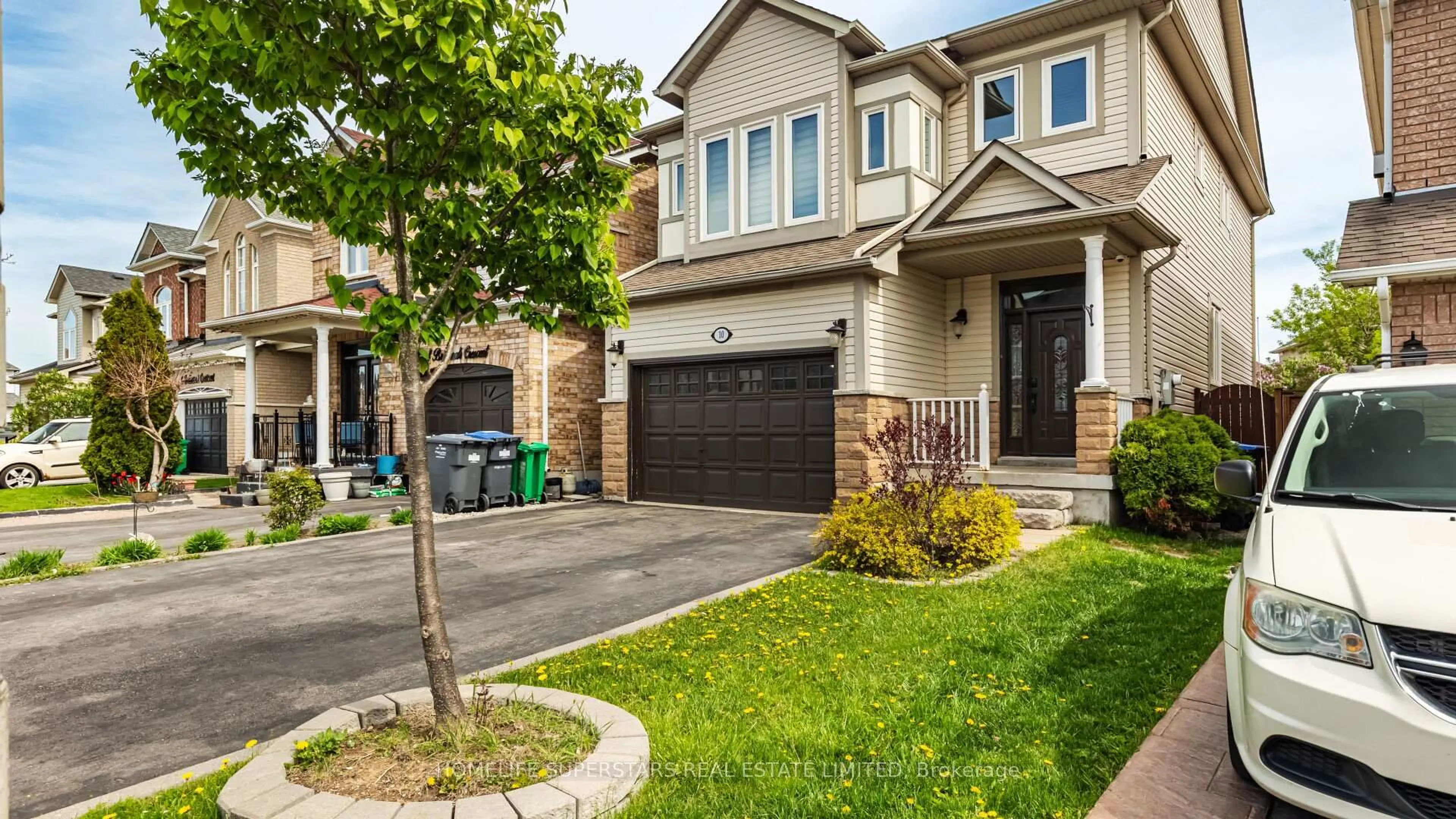 Home with brick exterior material, street for 10 bramoak Cres, Brampton Ontario L7A 1T7