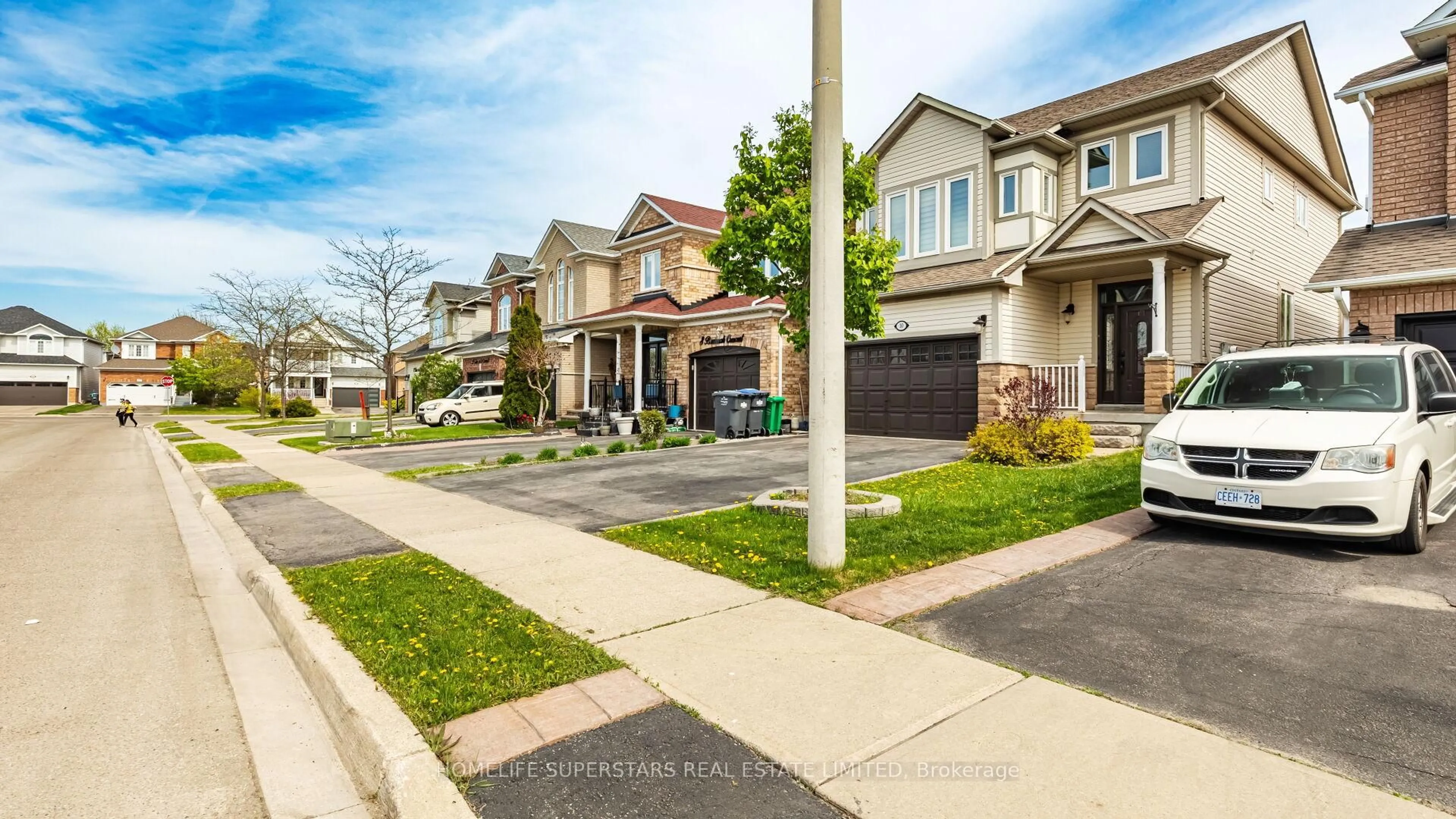 Unknown for 10 bramoak Cres, Brampton Ontario L7A 1T7