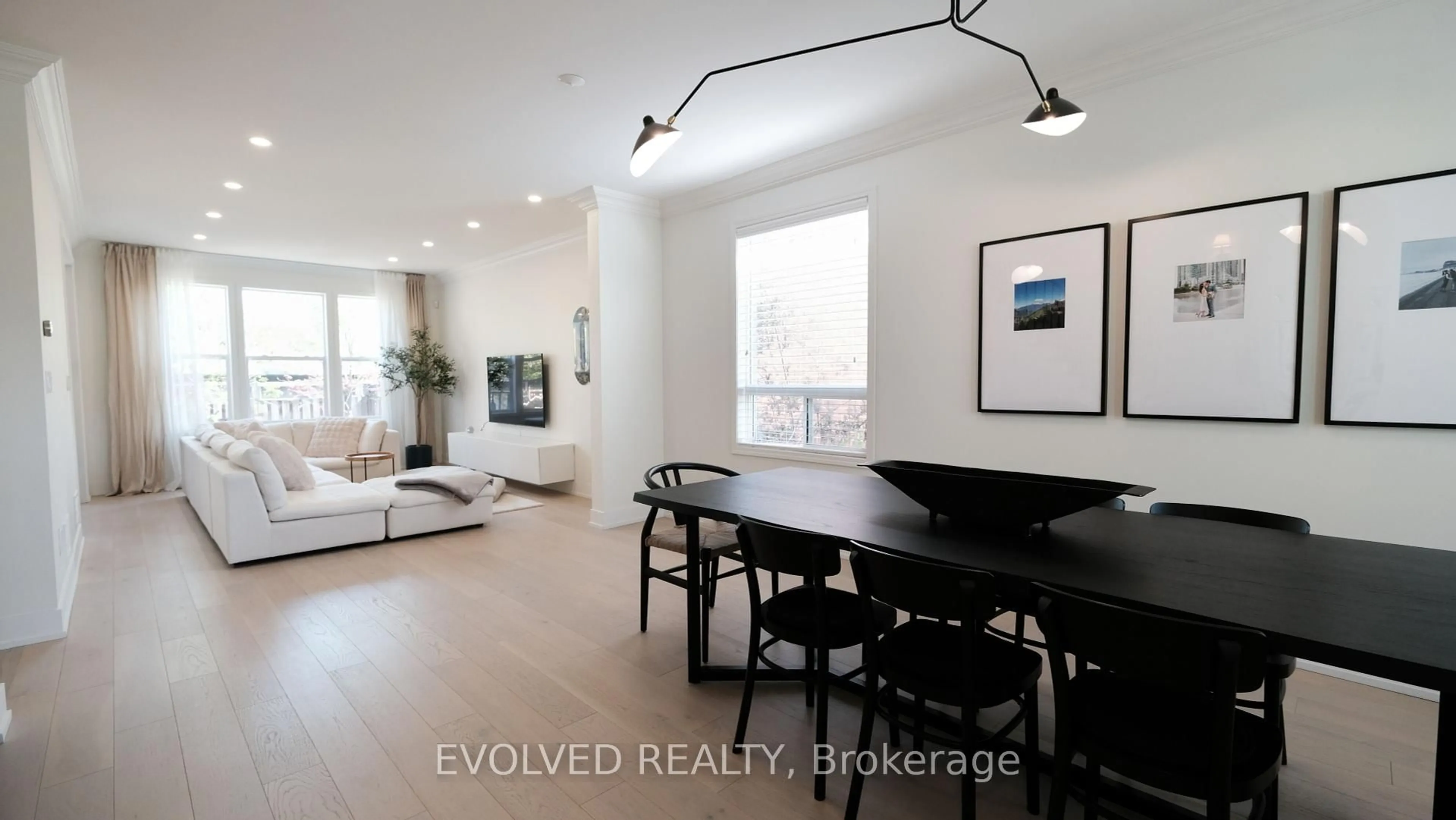 A pic of a room for 929 Trudeau Dr, Milton Ontario L9T 5T5