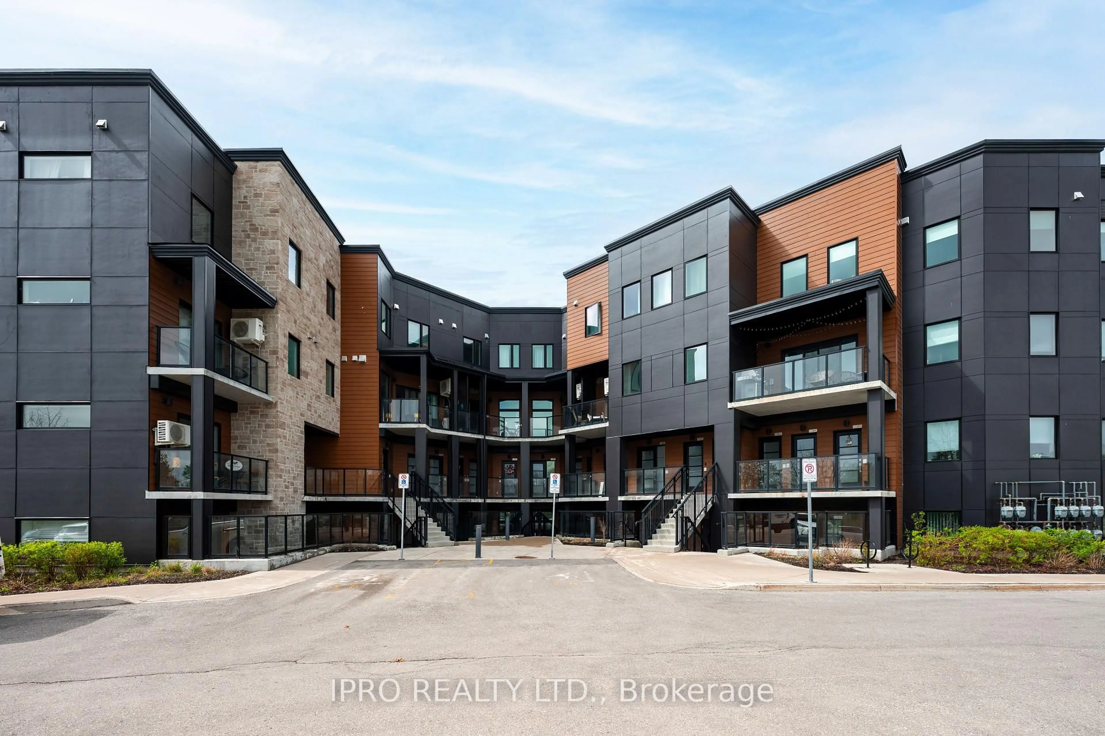 Unknown for 17 Centre St #104, Orangeville Ontario L9W 7S6